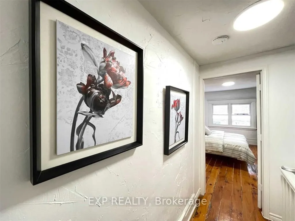 229 Locke Street S