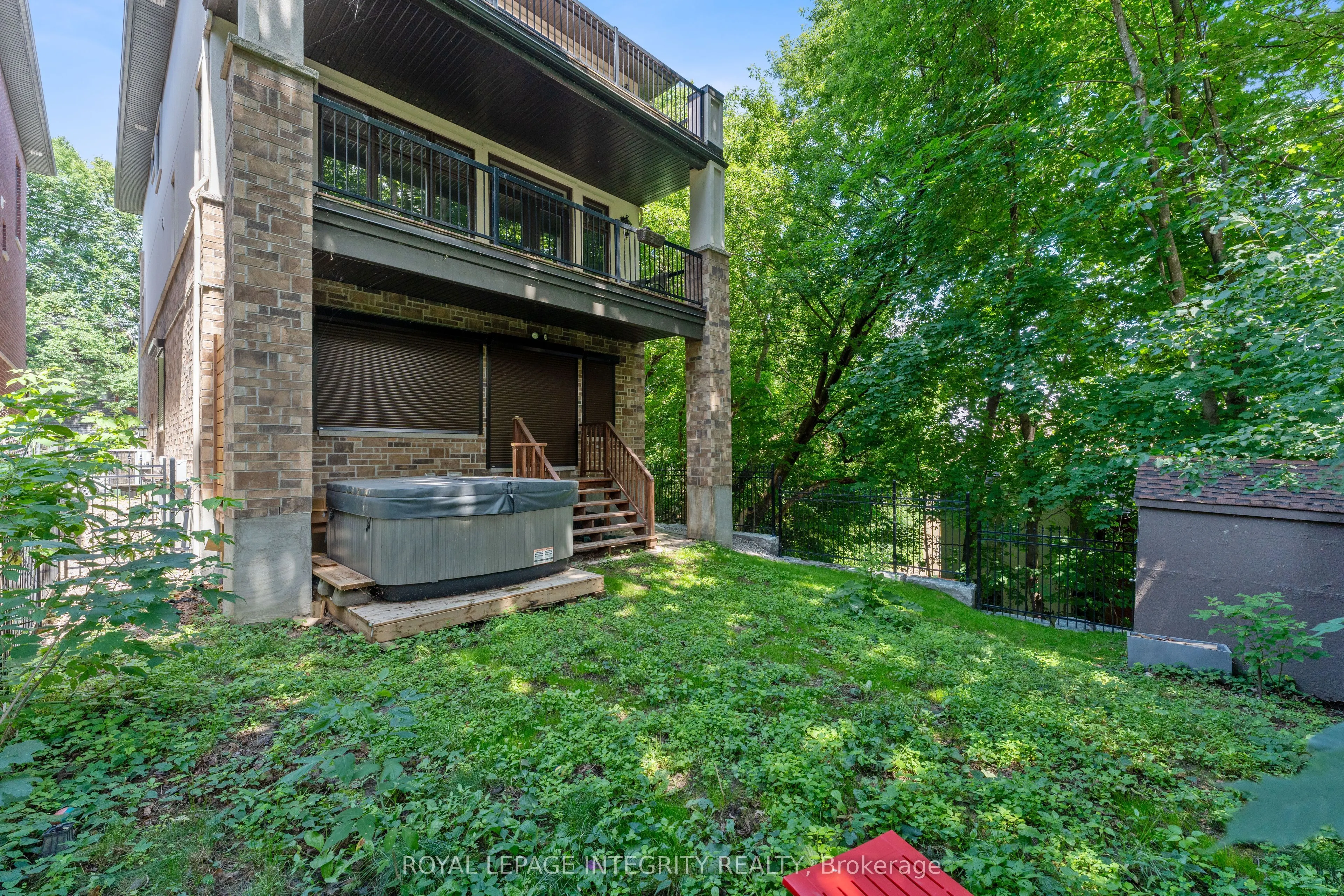 612 Besserer Street
