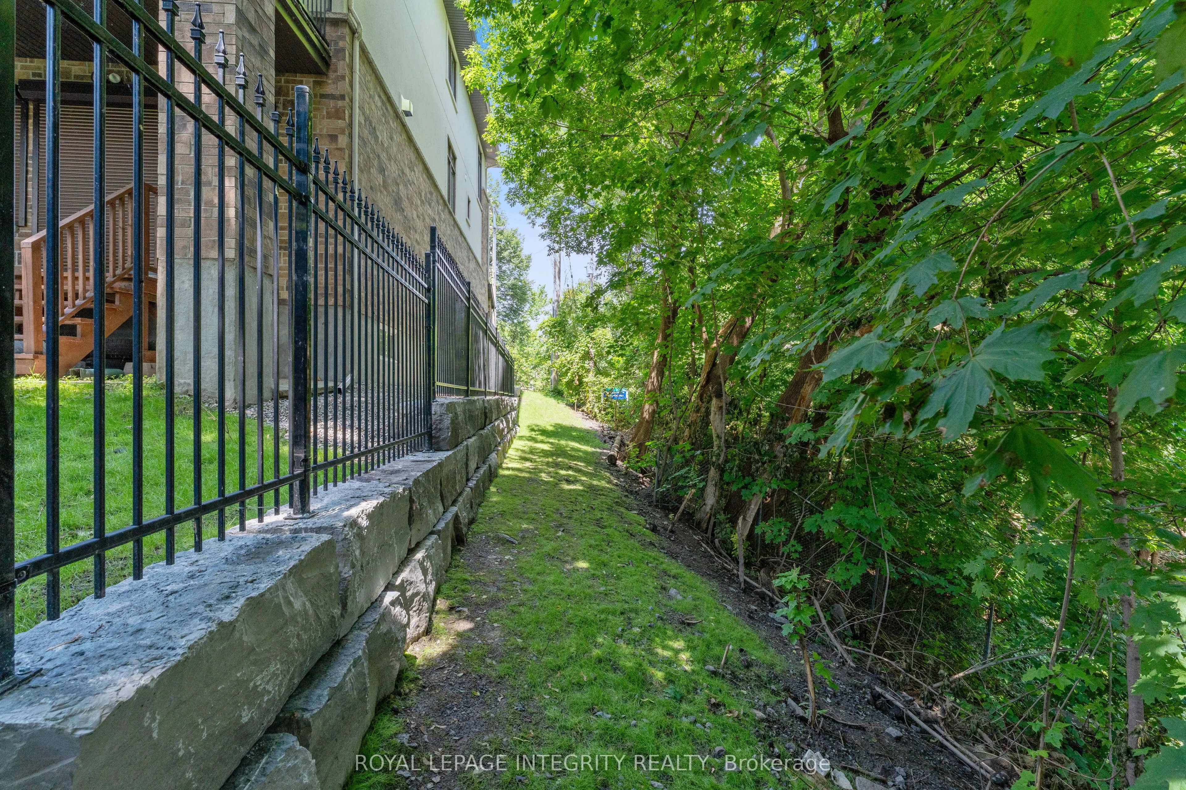 612 Besserer Street