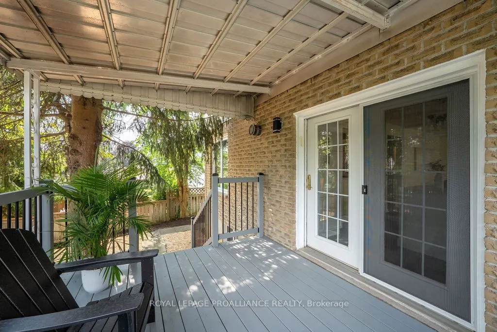 56 Sherwood Crescent