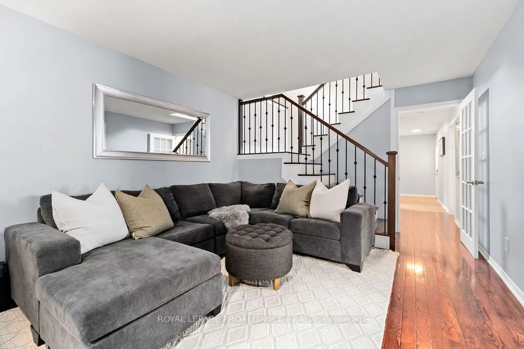56 Sherwood Crescent