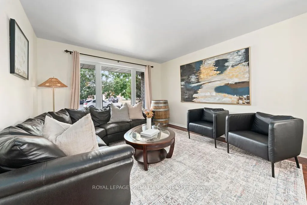 56 Sherwood Crescent