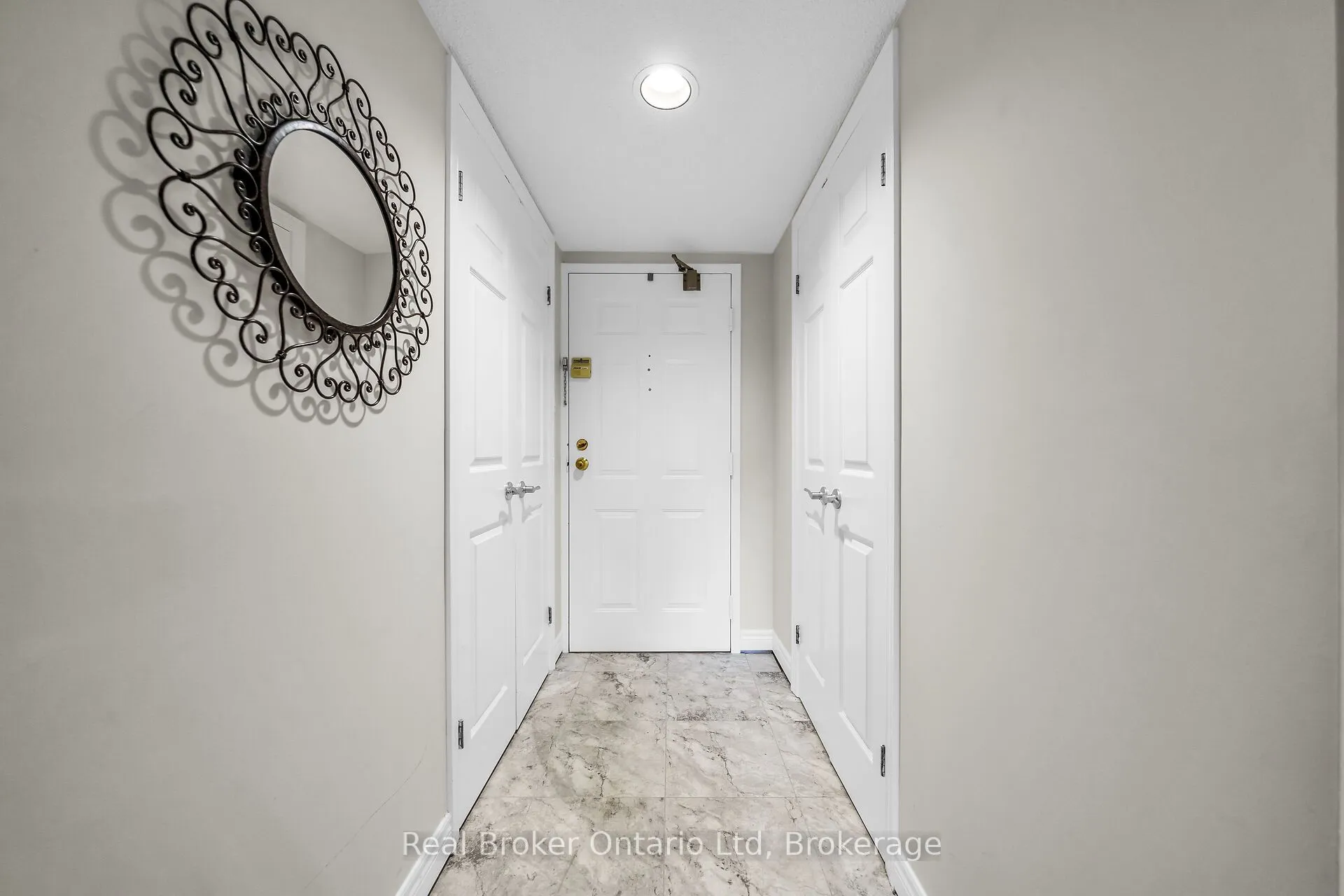 150 Wilson Street W, #314