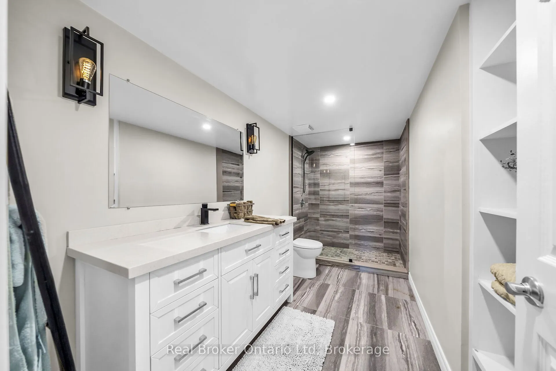 150 Wilson Street W, #314