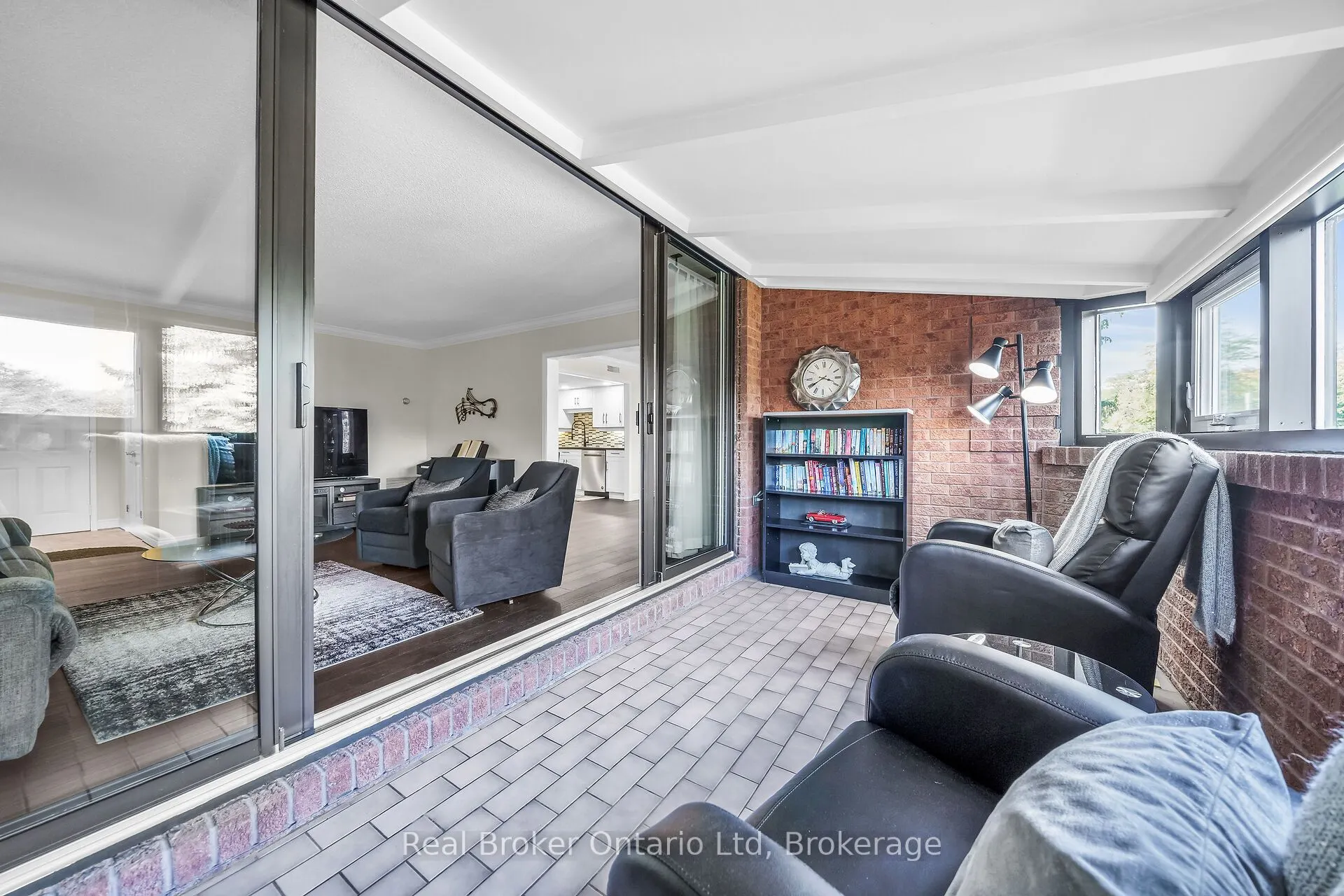 150 Wilson Street W, #314