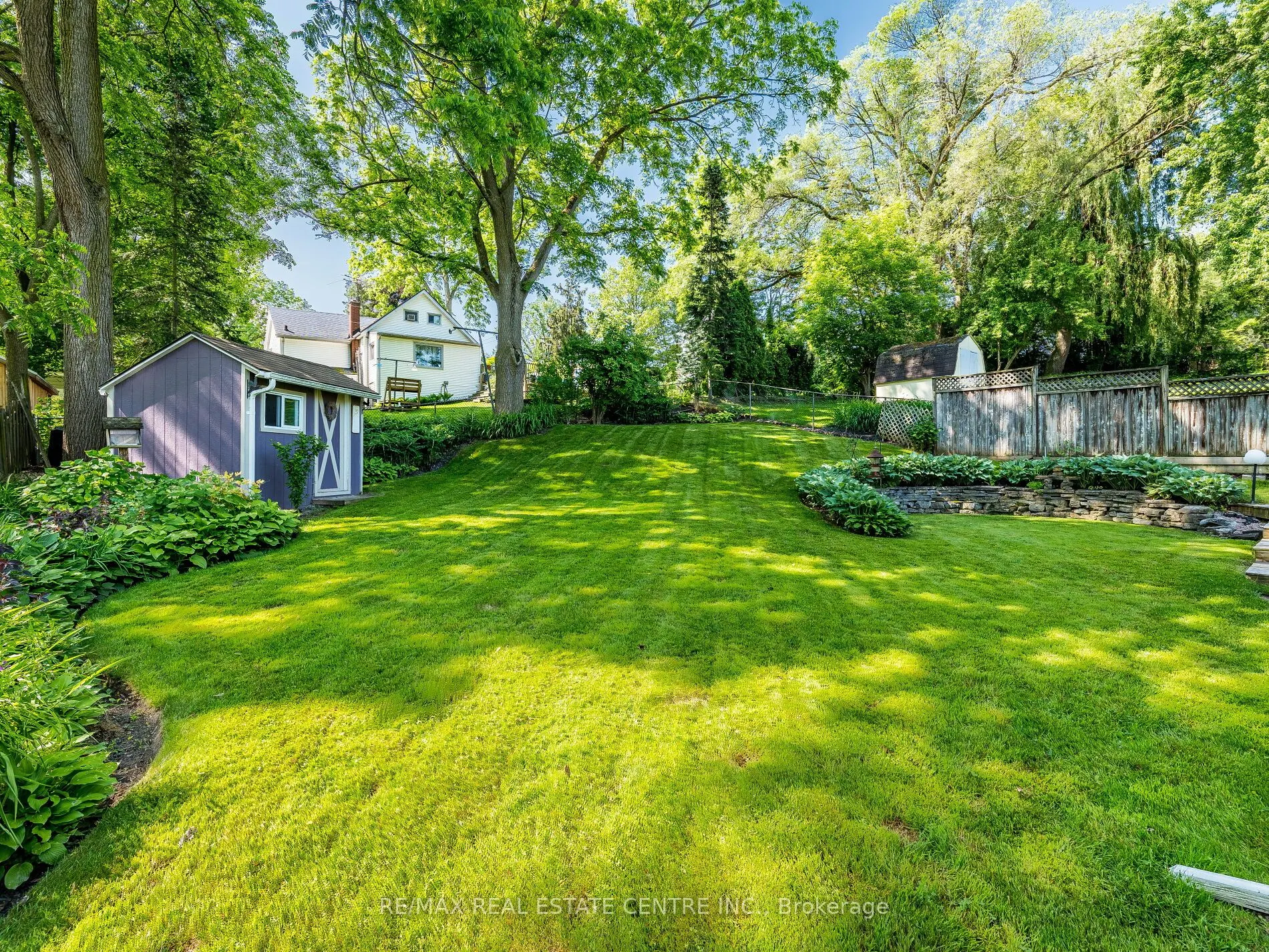 25 Highlander Street