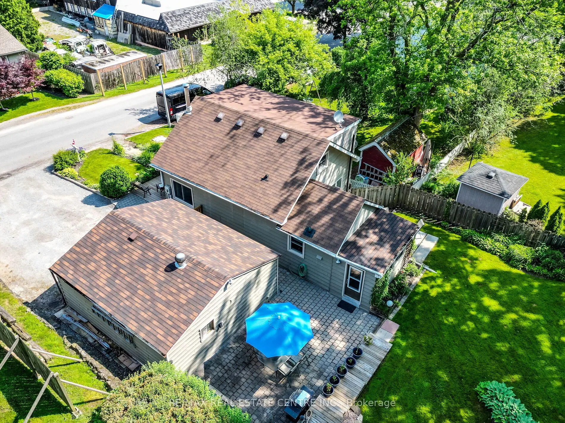 25 Highlander Street