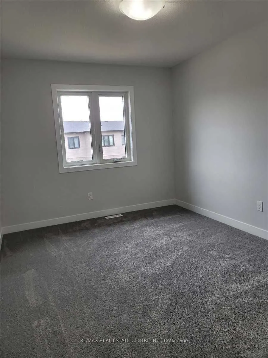 3380 Singleton Avenue, #109