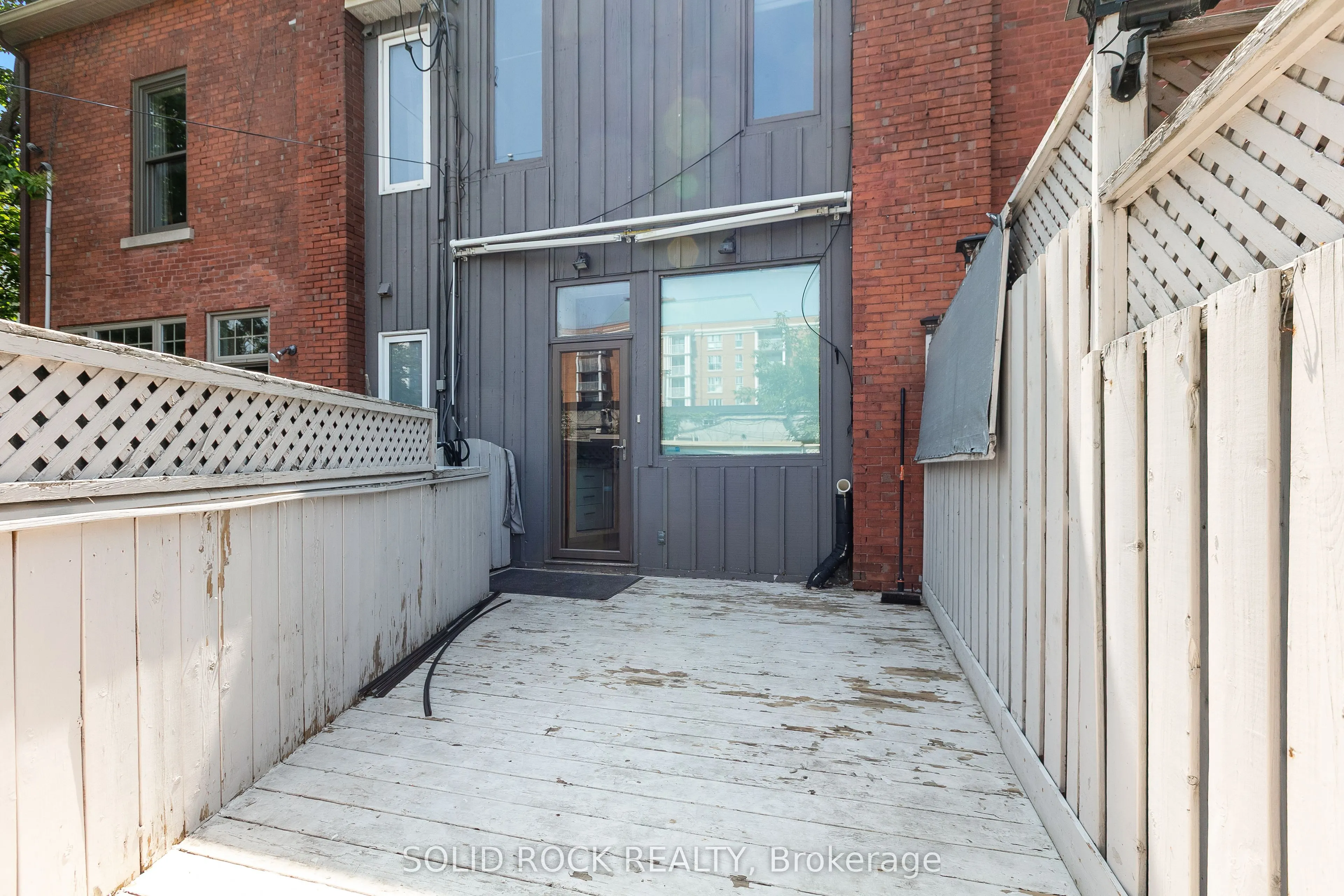 541 Besserer Street