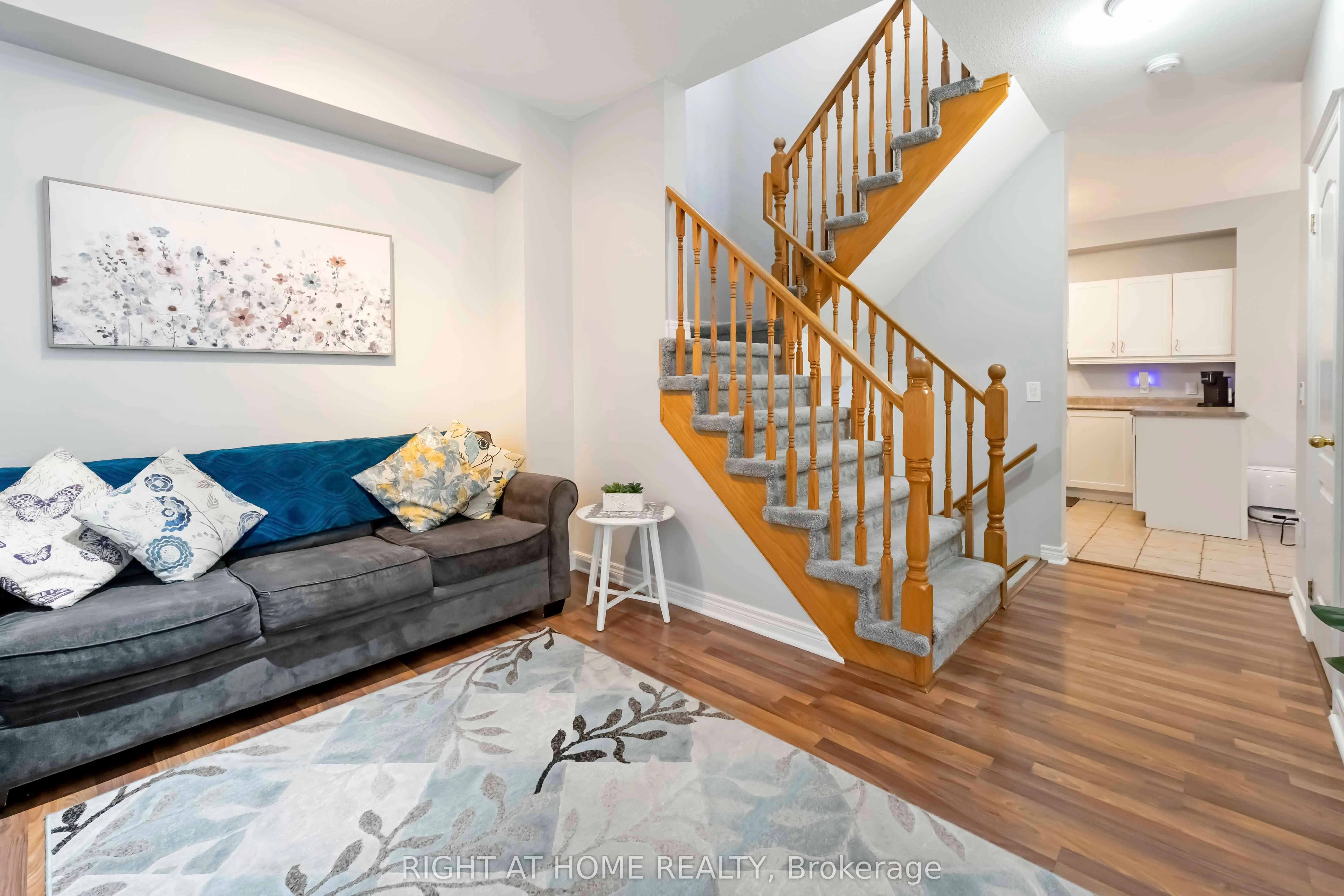 1085 Harrogate Drive, #35
