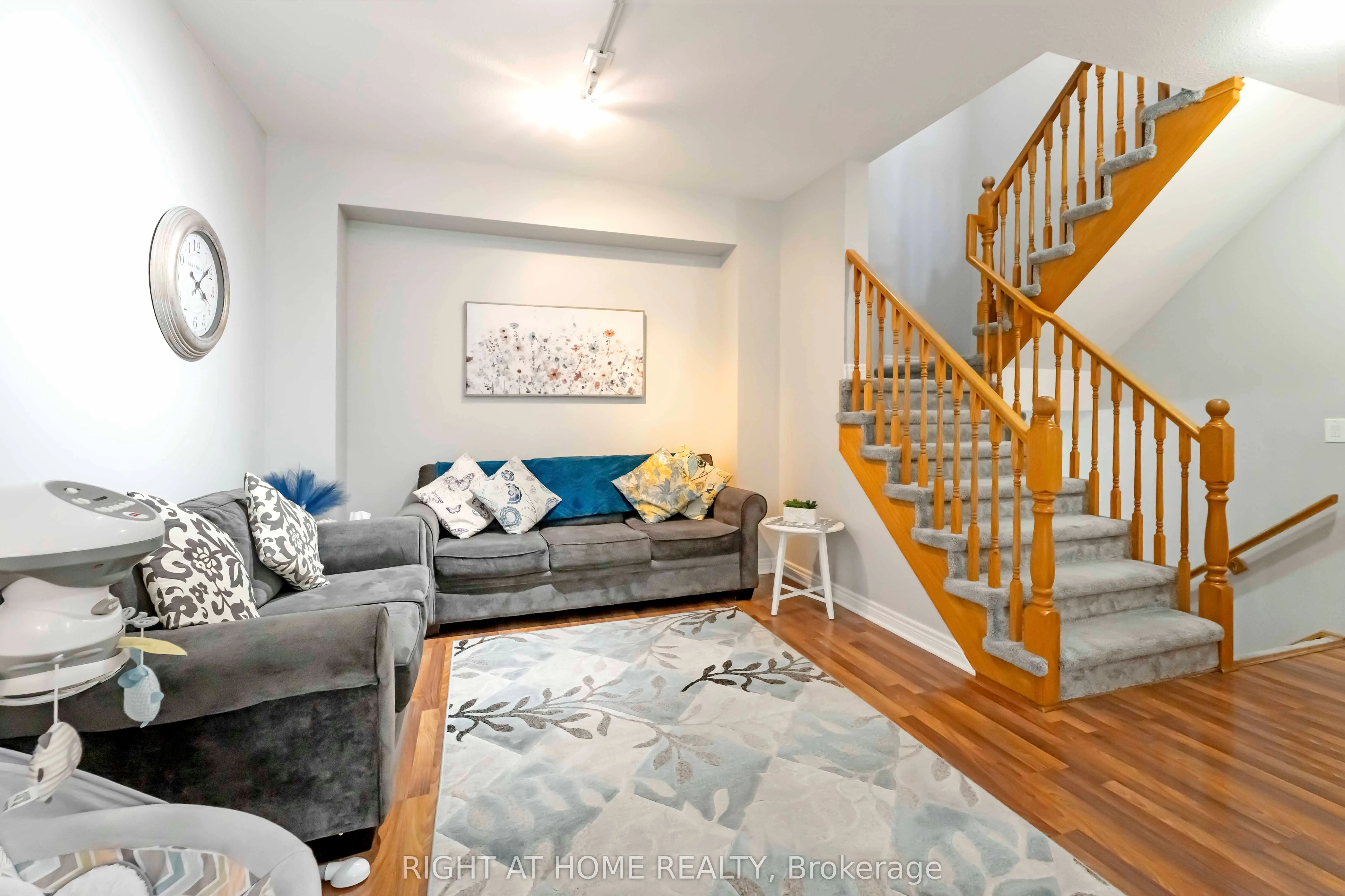 1085 Harrogate Drive, #35