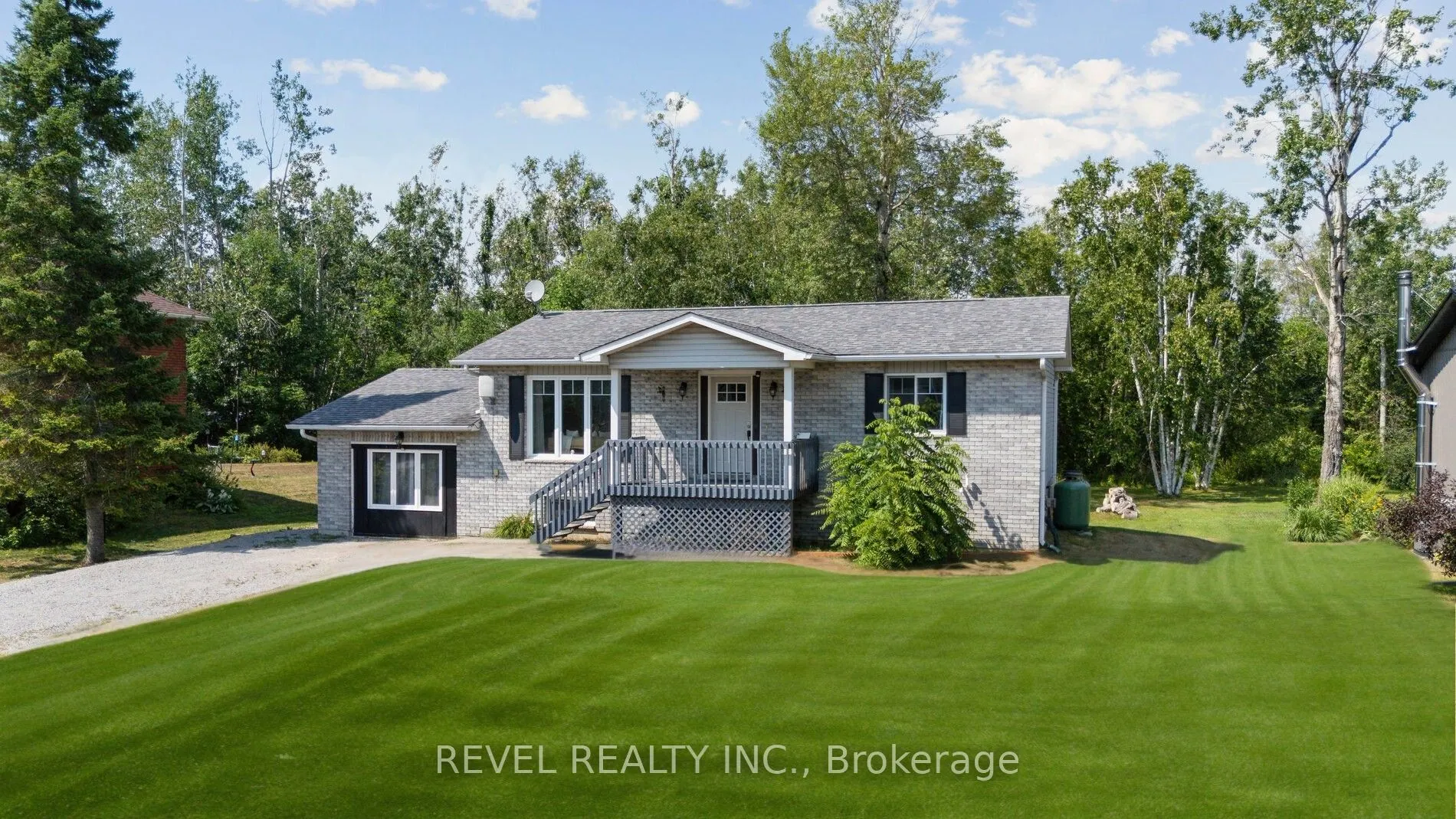 40 Greenwood Crescent