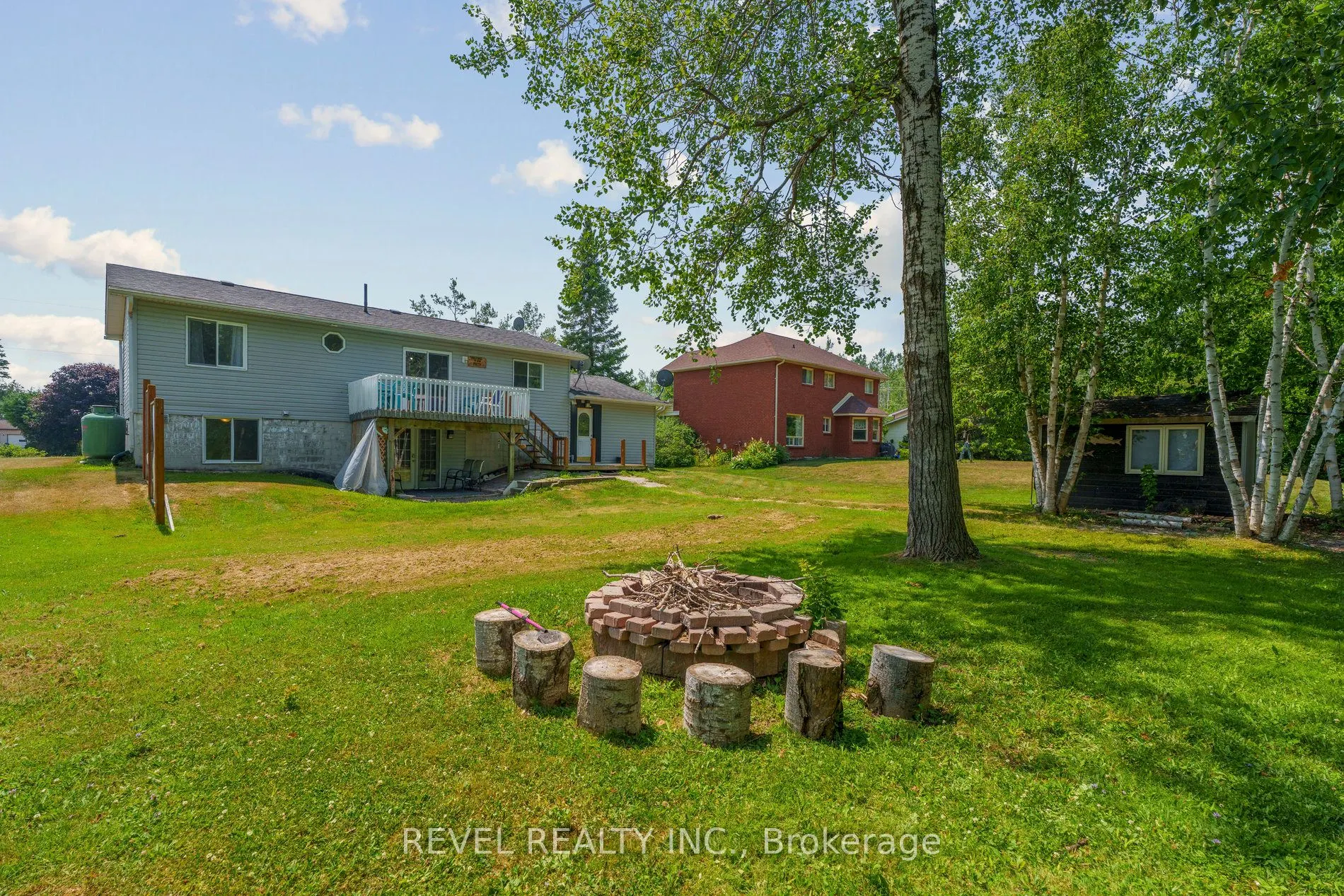 40 Greenwood Crescent