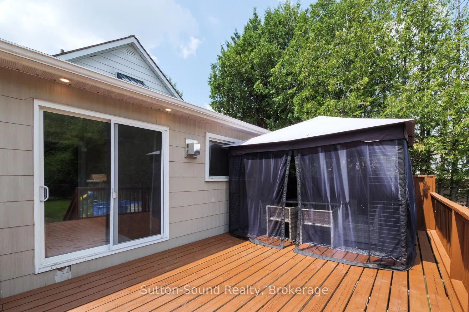 1139 4th Avenue W