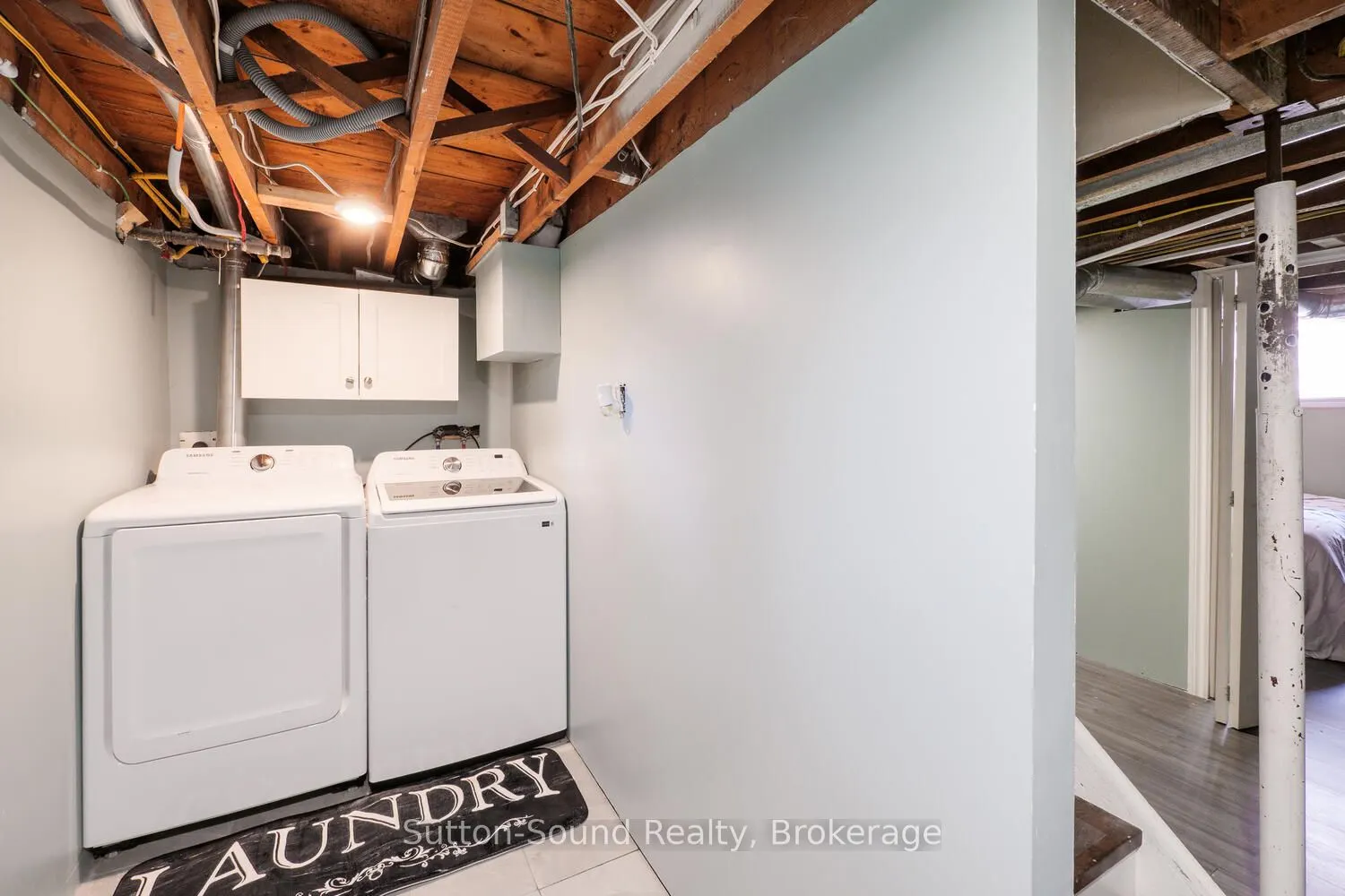 1139 4th Avenue W