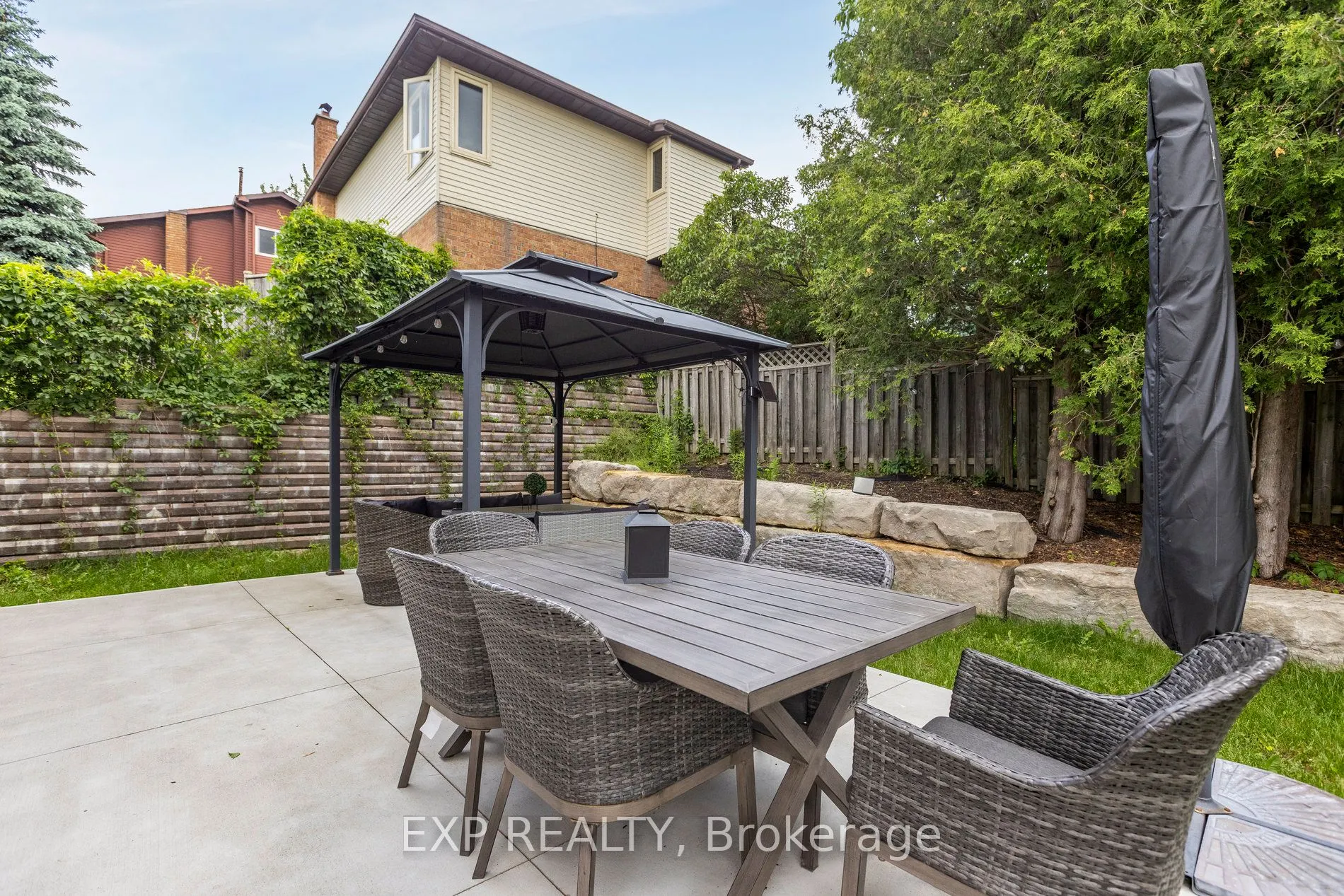 77 Imperial Road N