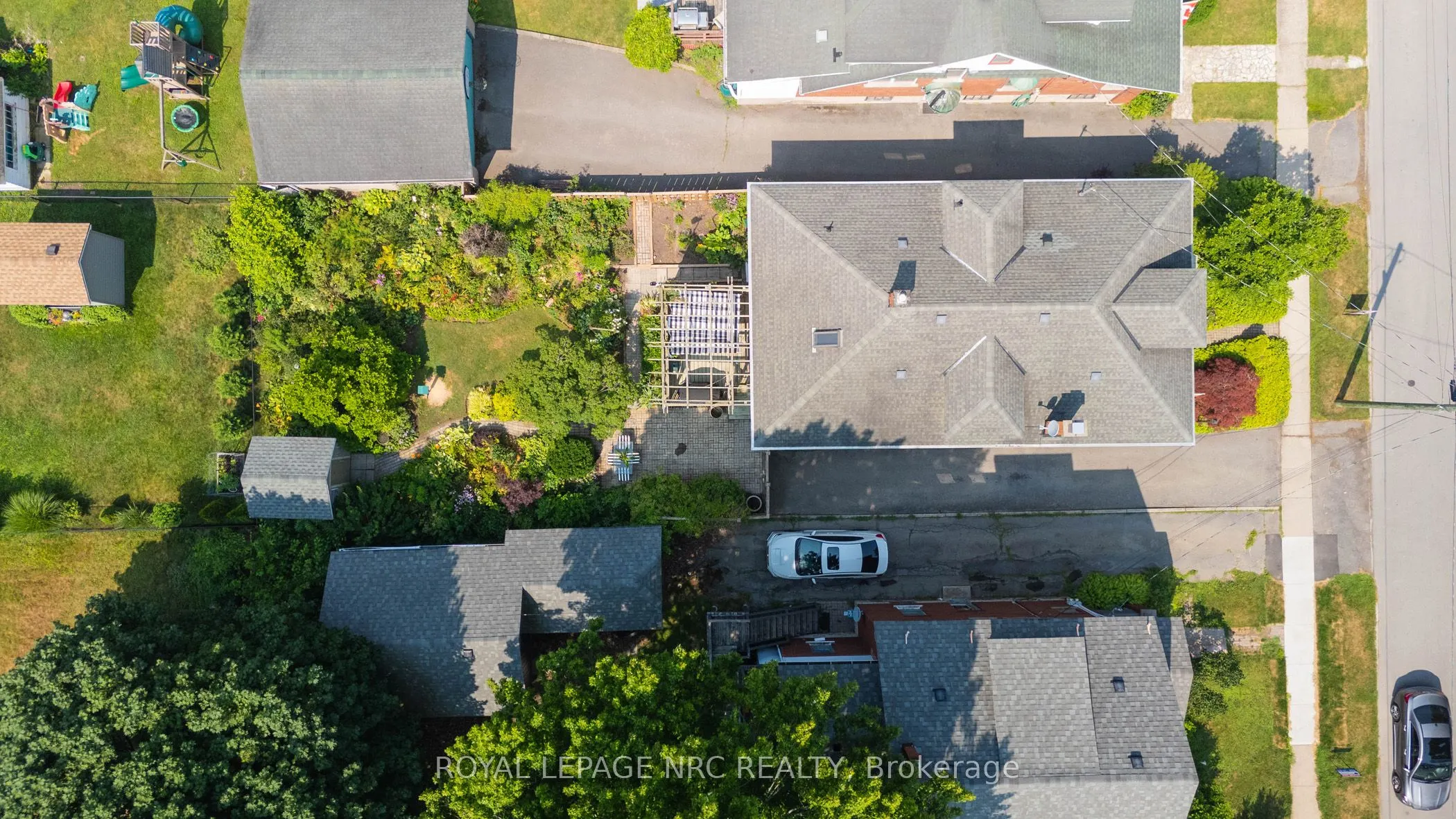 250 Kent Street