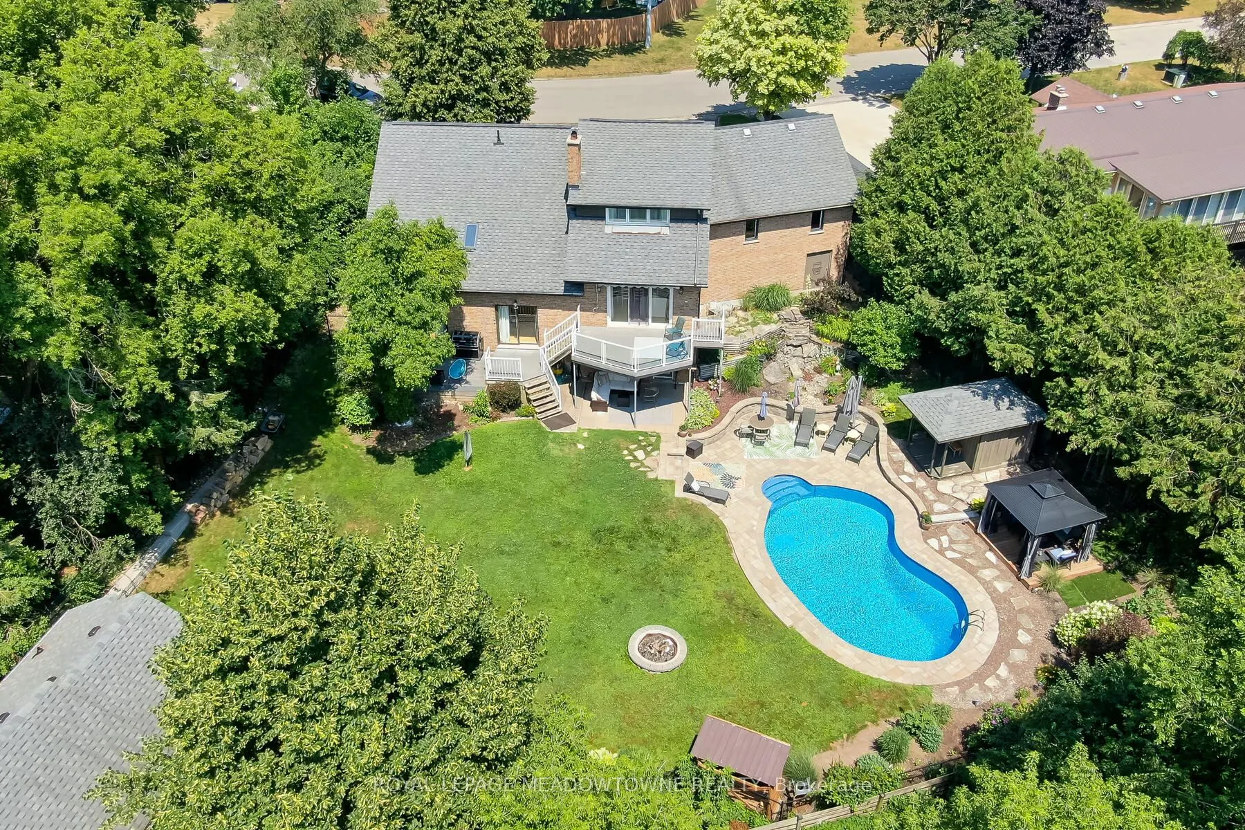 1 Erinlea Crescent