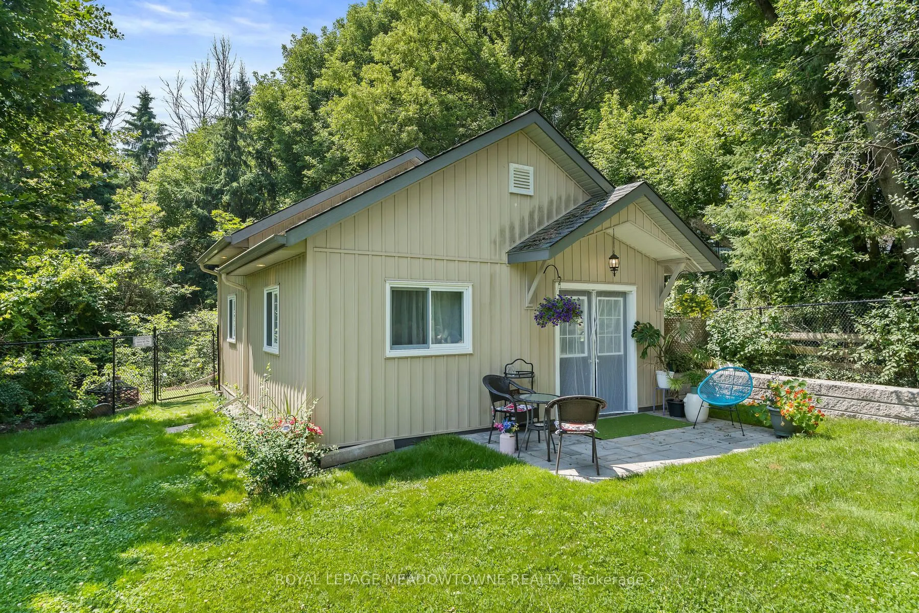 1 Erinlea Crescent