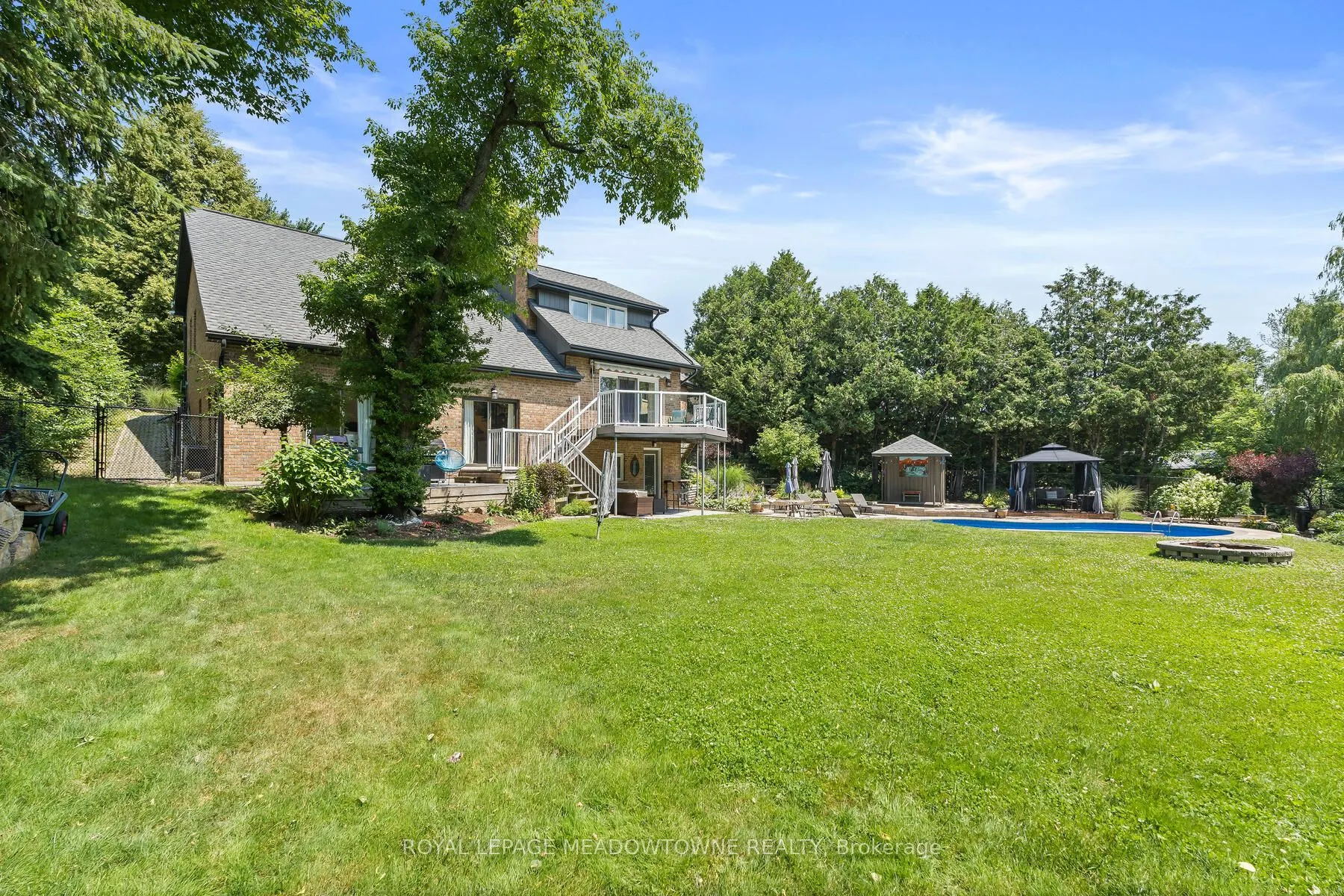 1 Erinlea Crescent