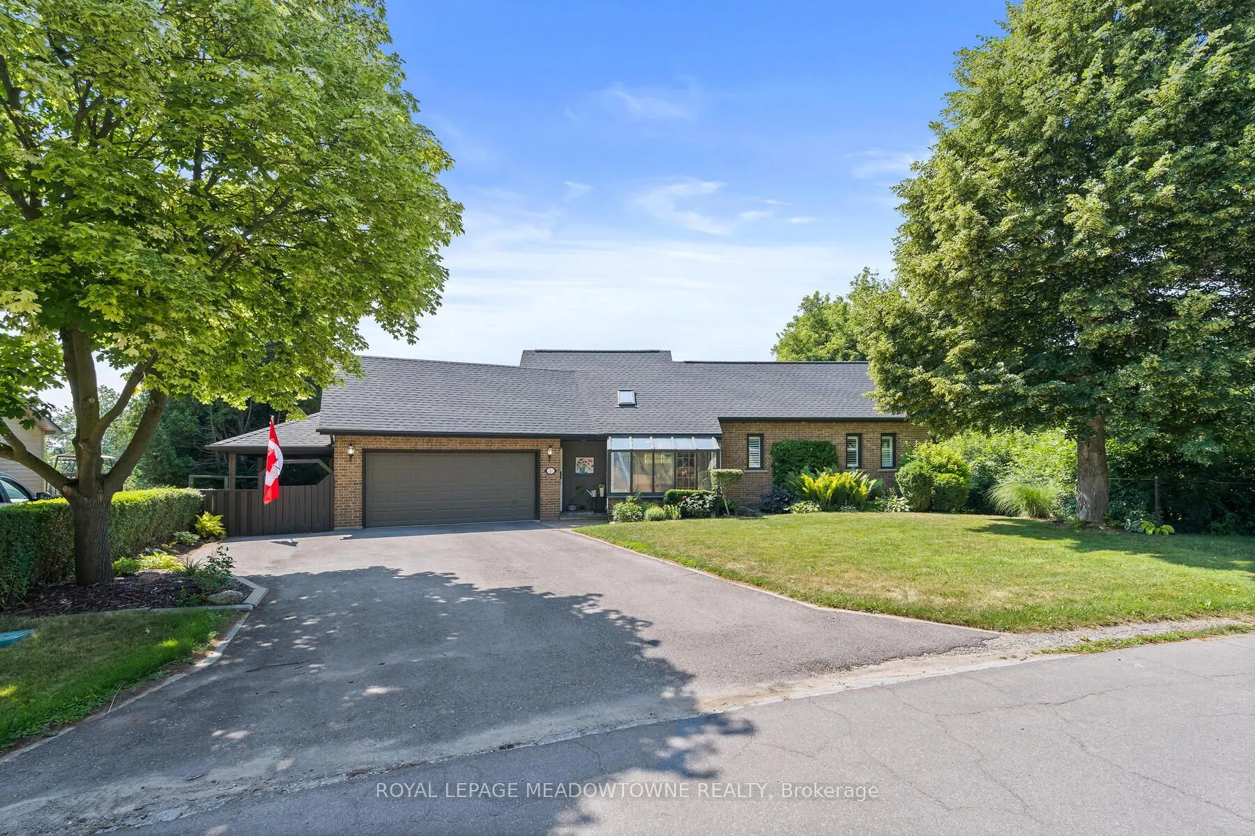 1 Erinlea Crescent
