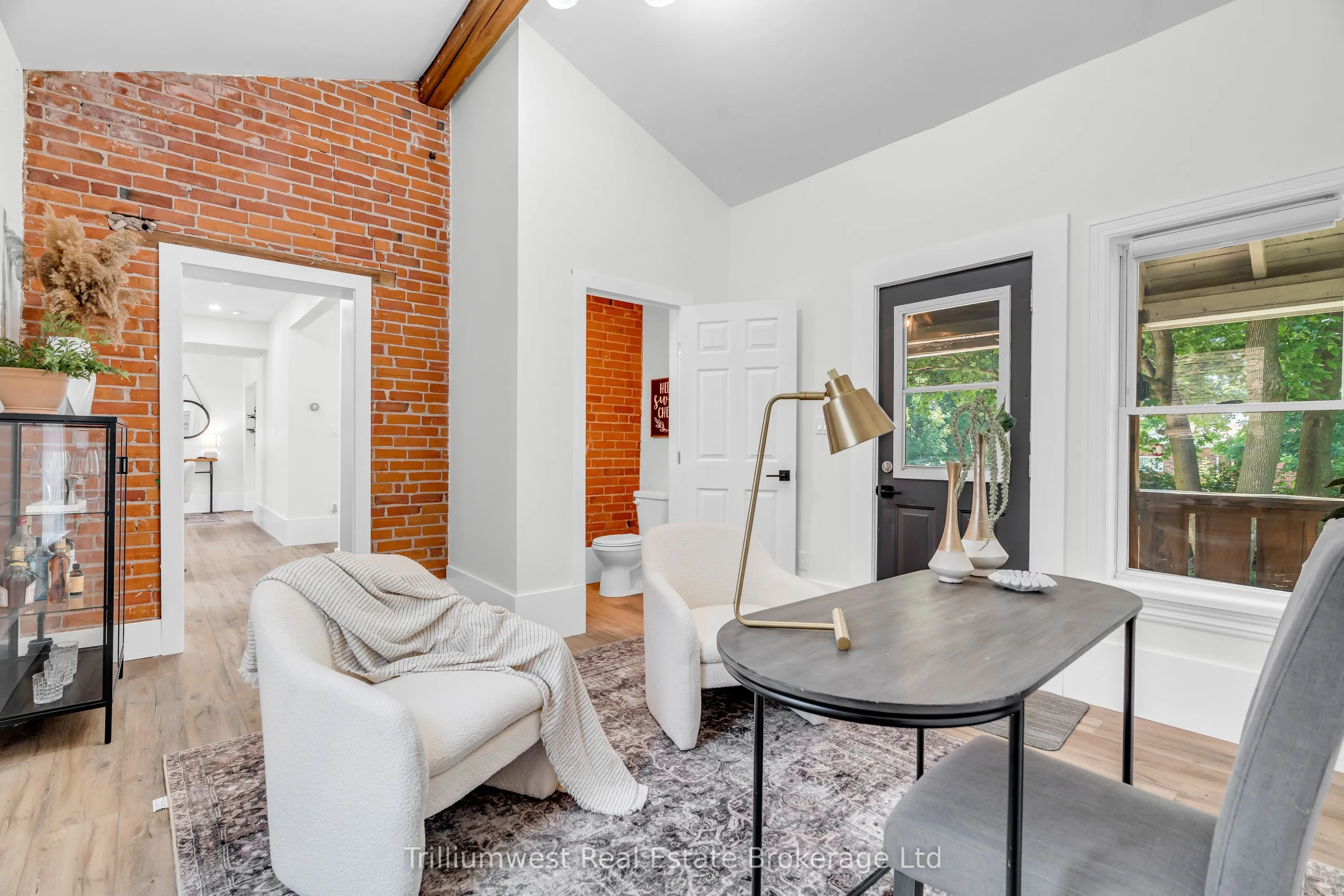 151 Frederick Street E