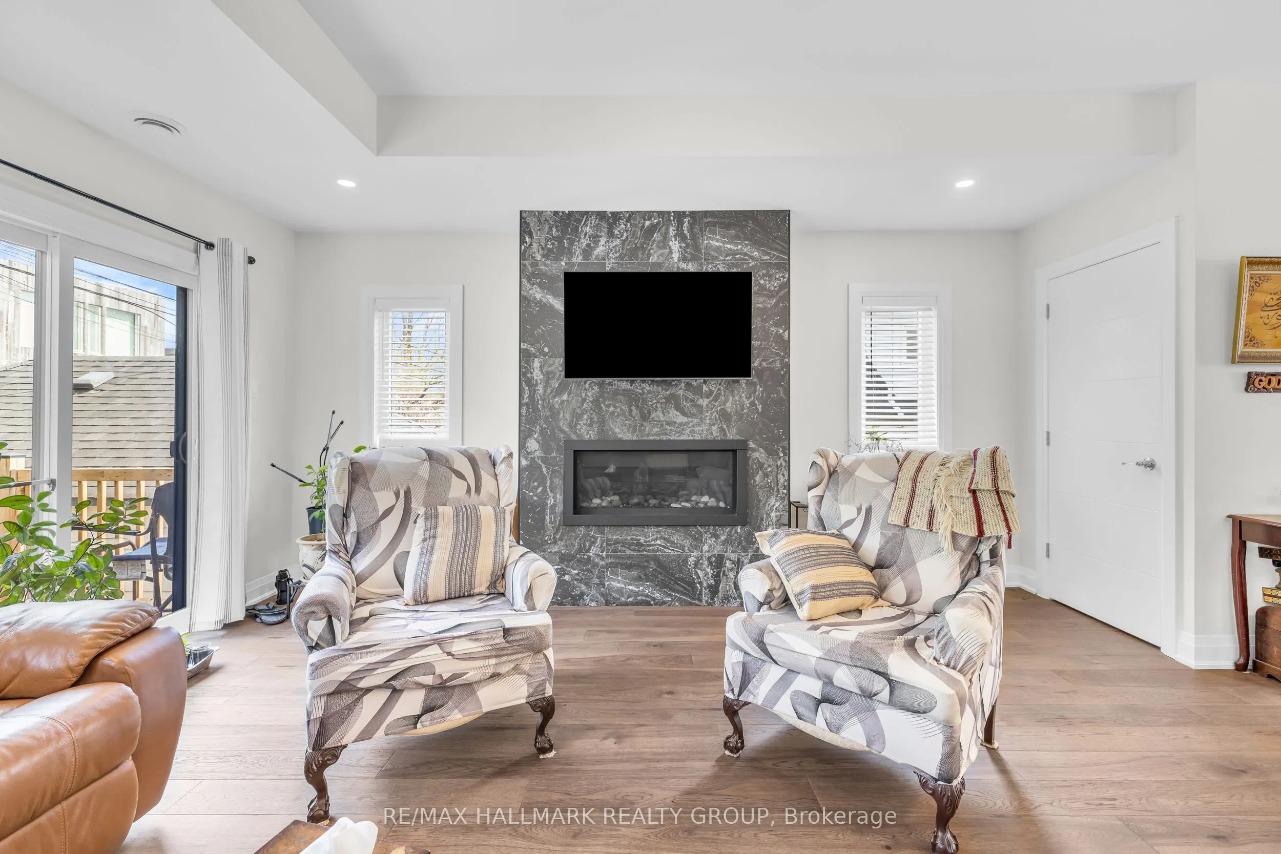 165 LONGPRE Street