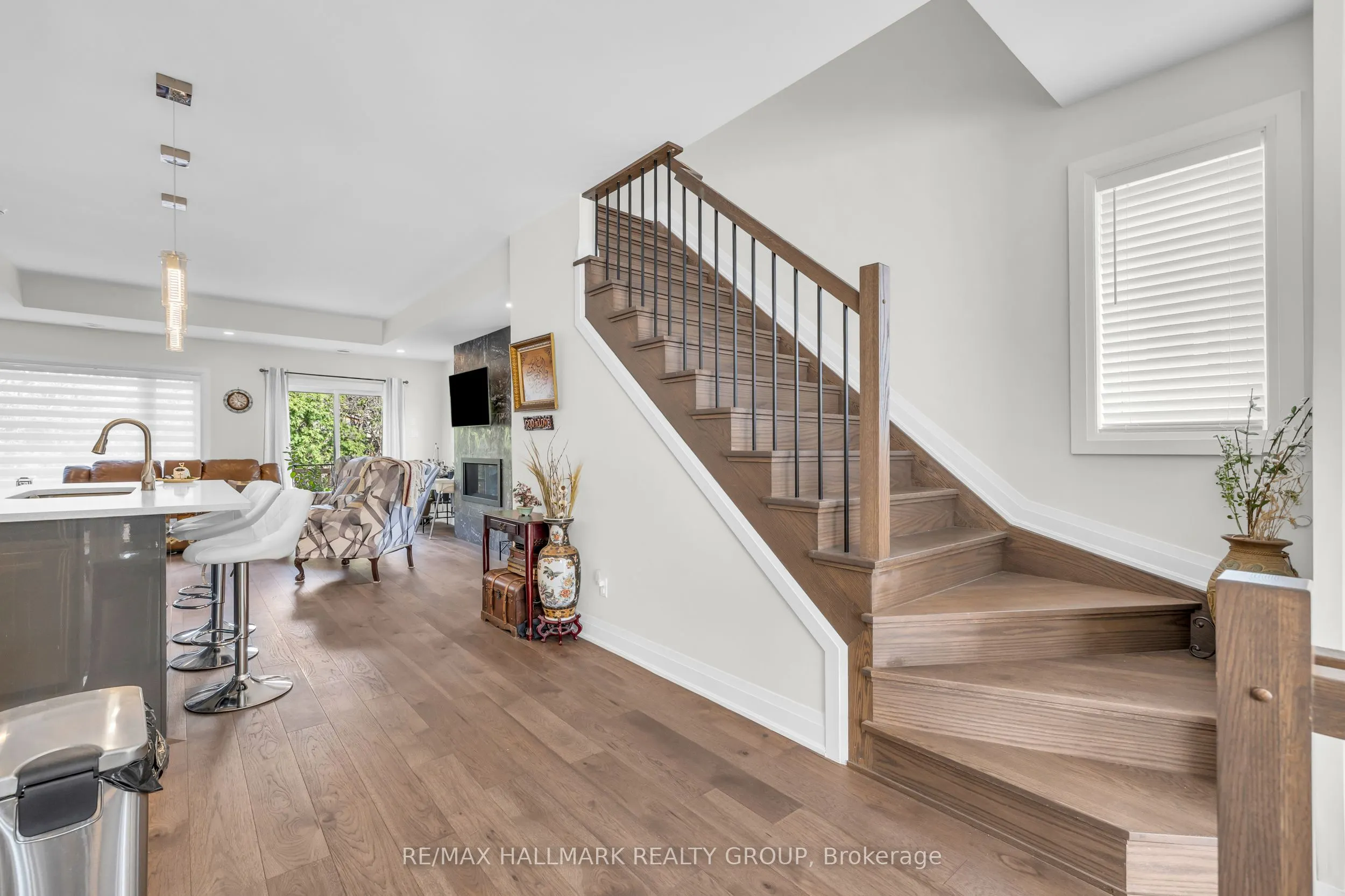 165 LONGPRE Street