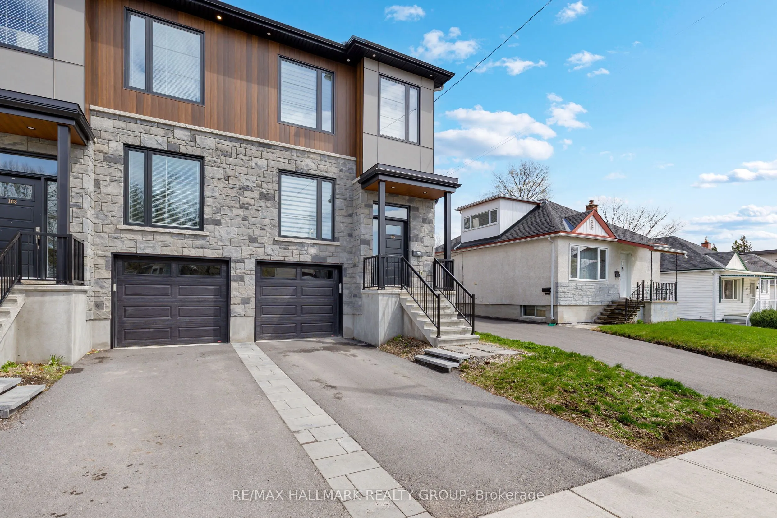 165 LONGPRE Street