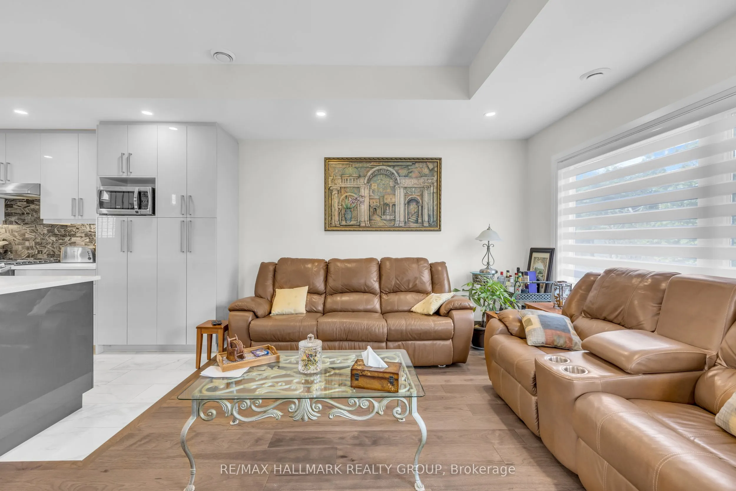 165 LONGPRE Street