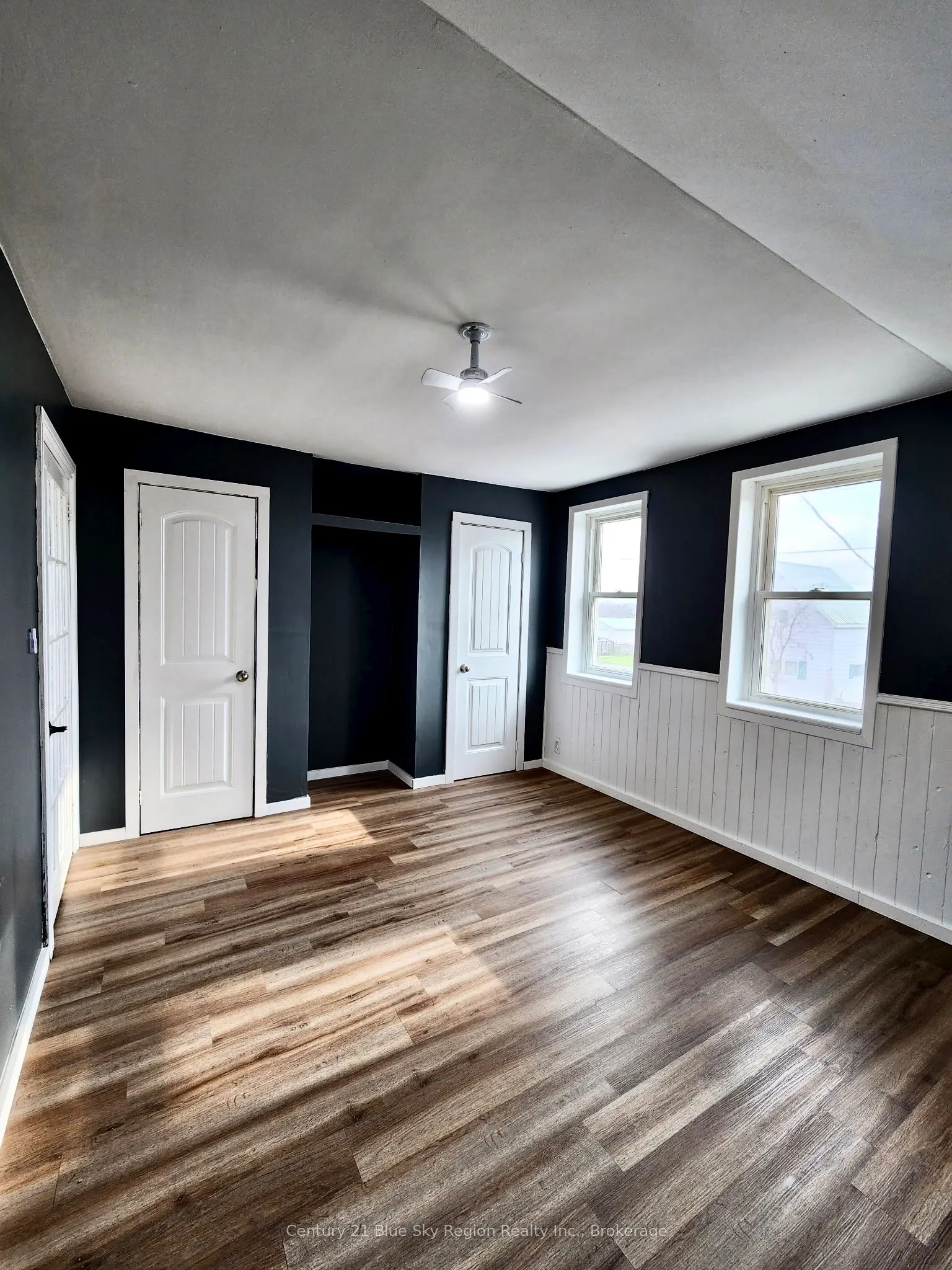 39 Principale Street W