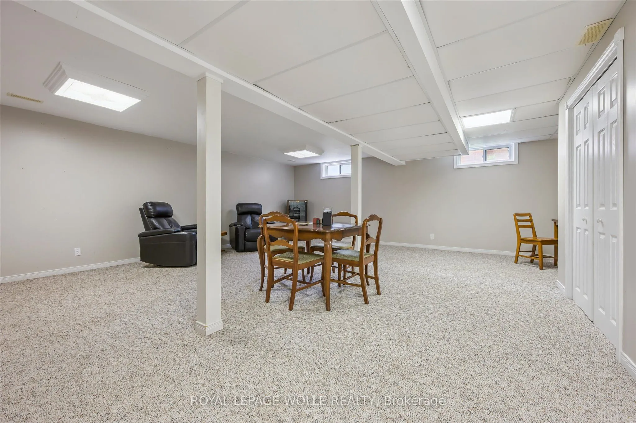 400 Shallmar Court