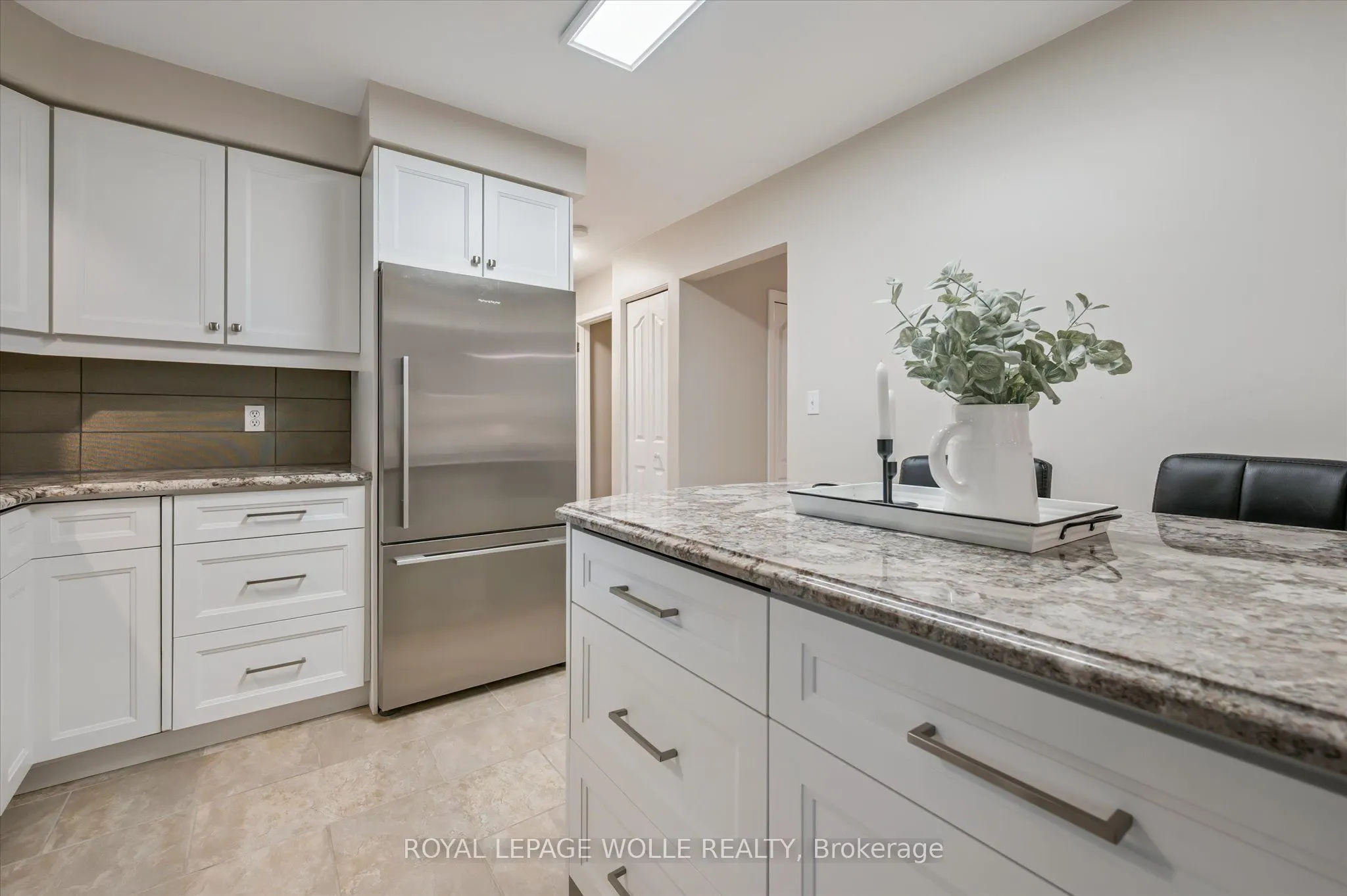 400 Shallmar Court