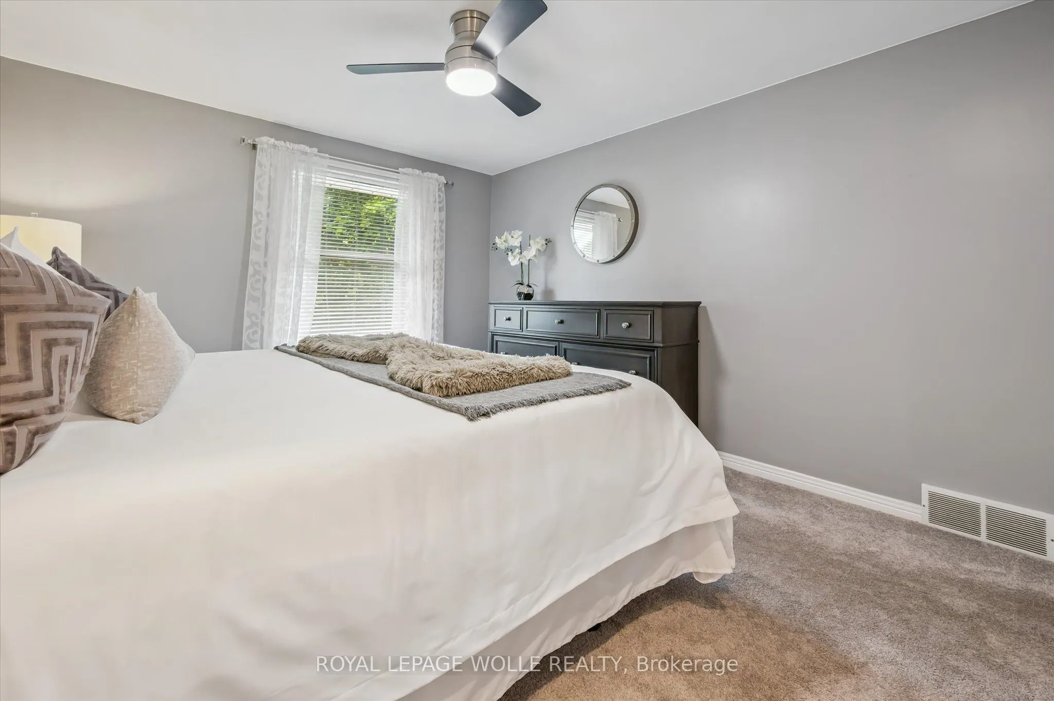 400 Shallmar Court