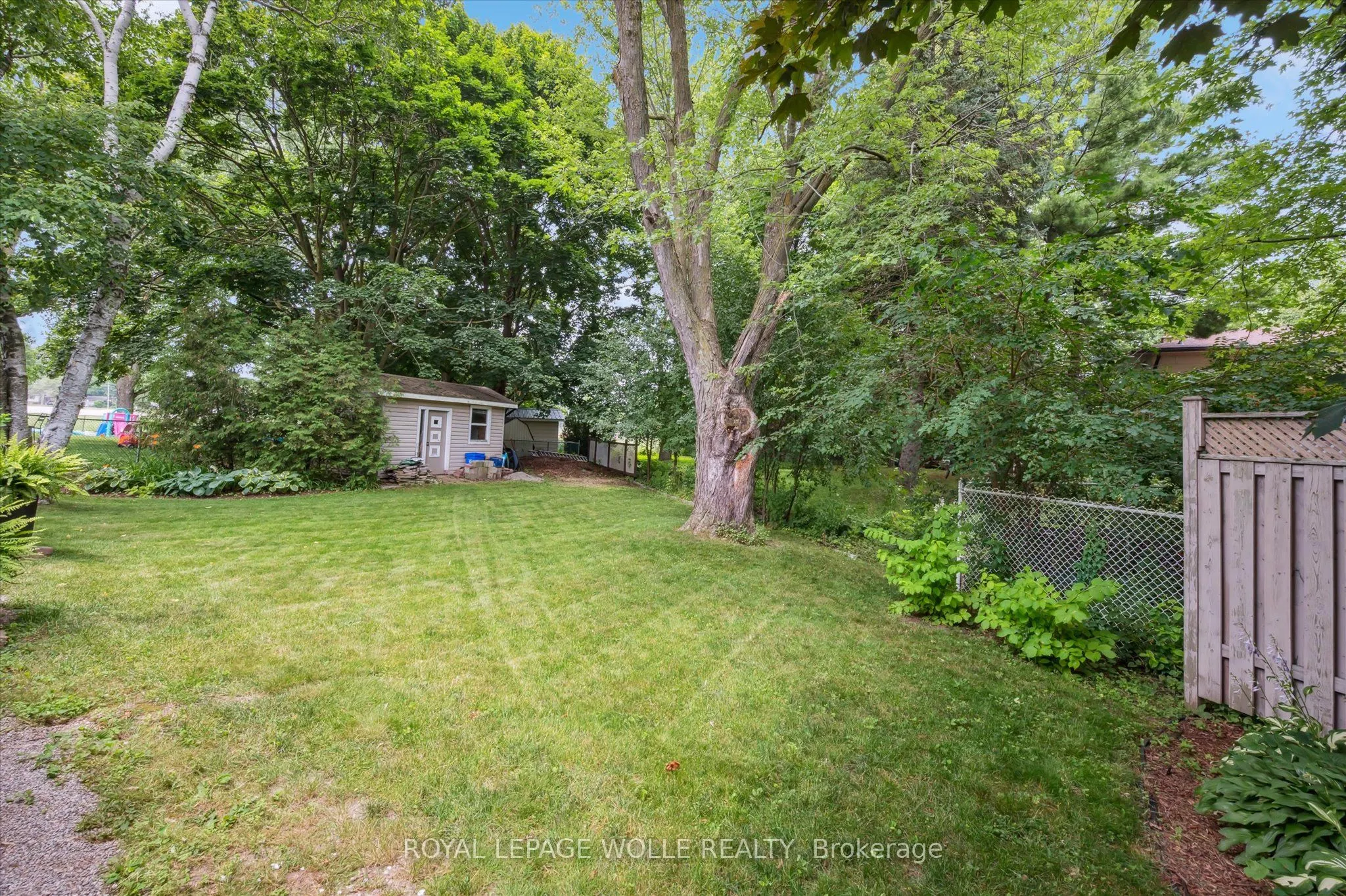 400 Shallmar Court