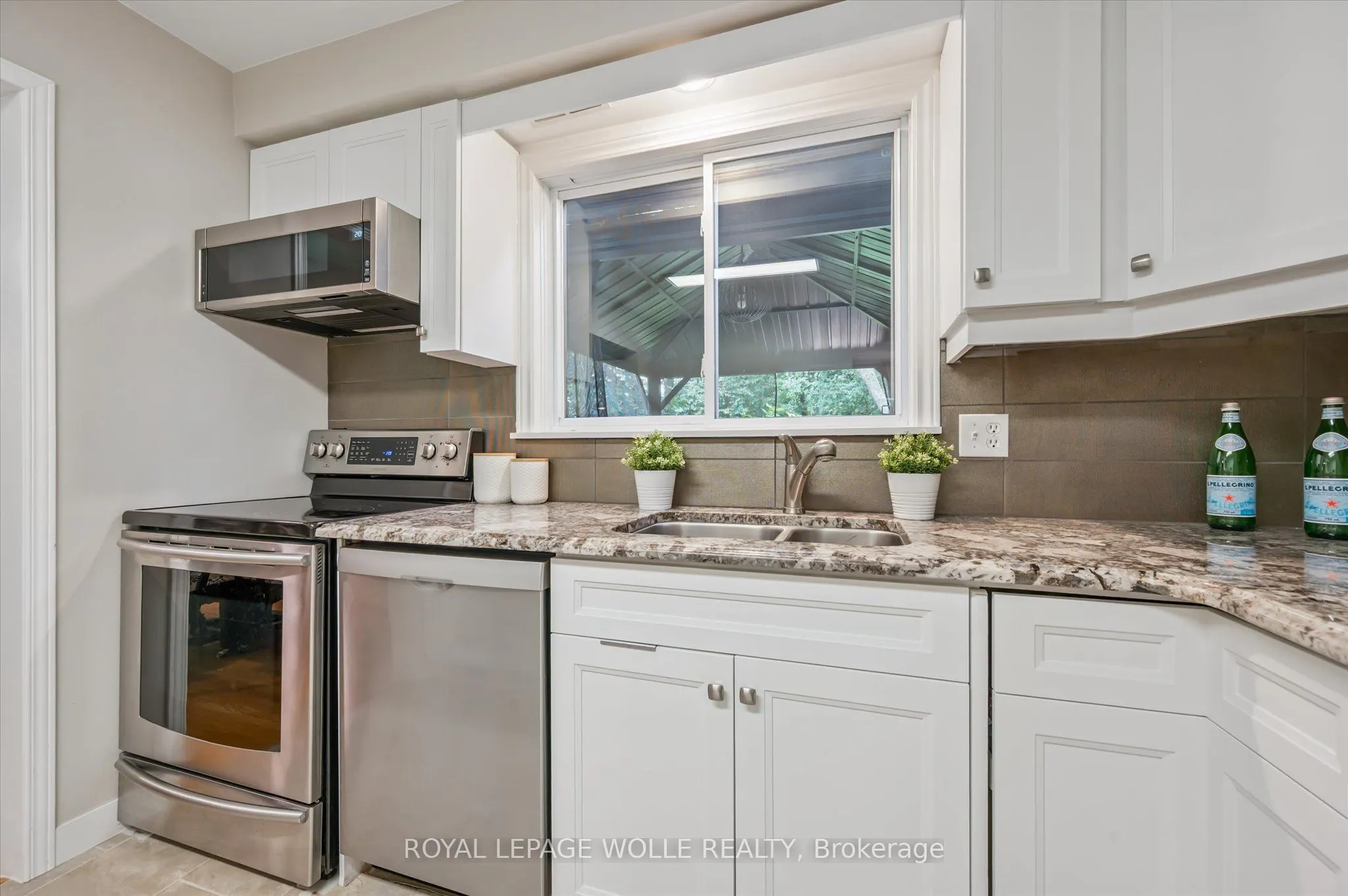400 Shallmar Court