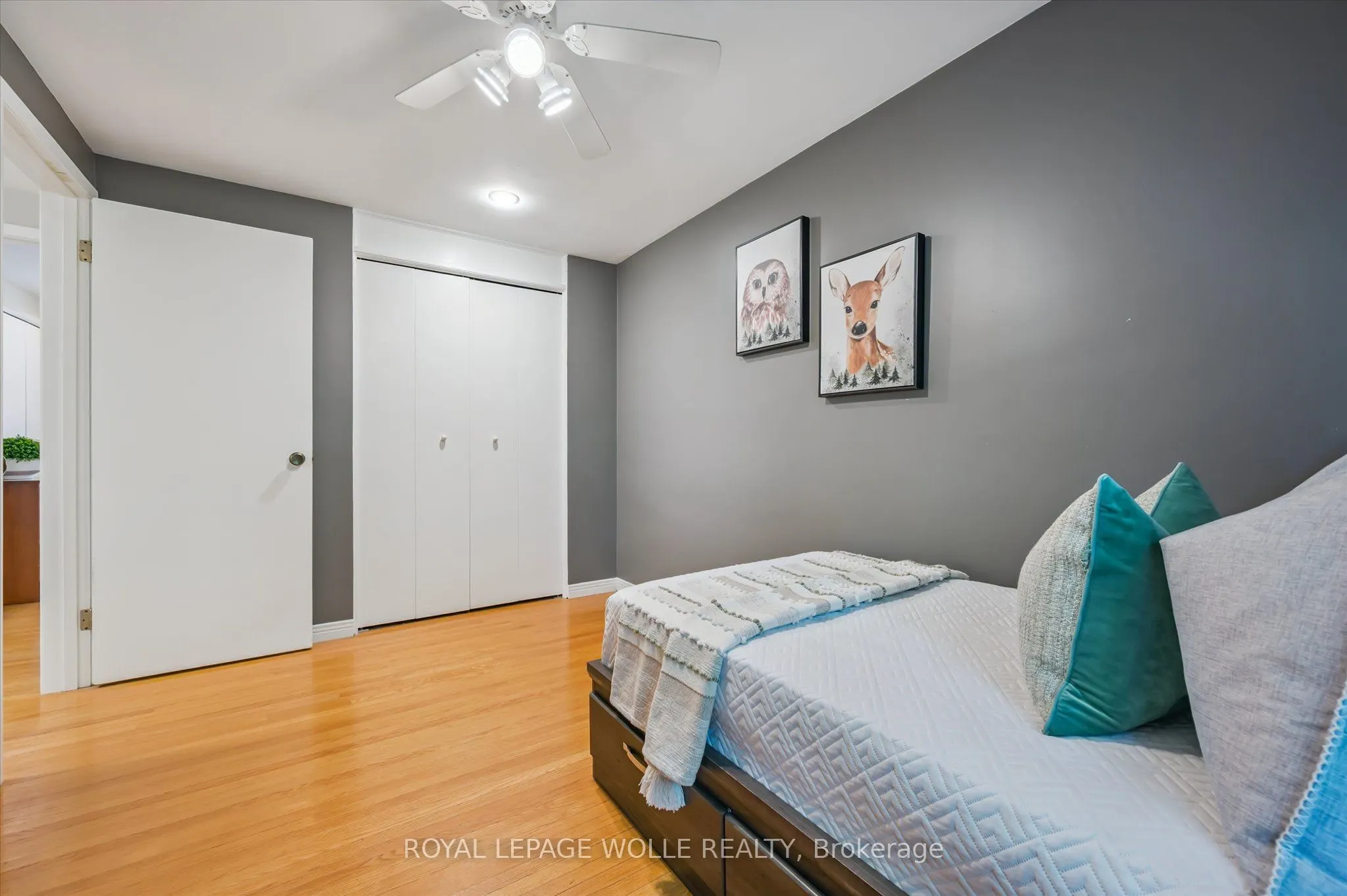 400 Shallmar Court