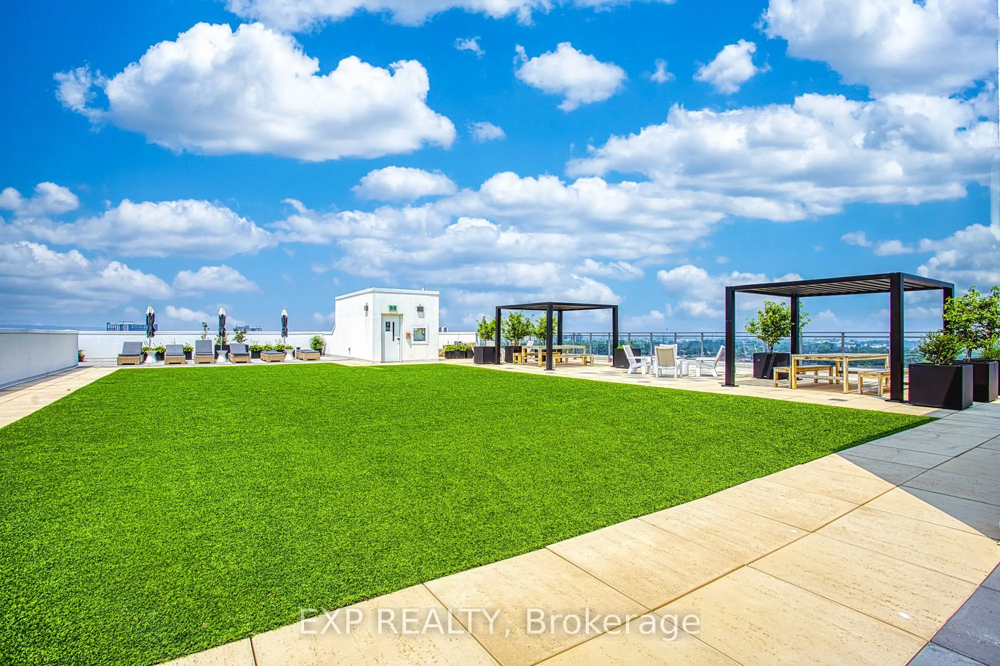 121 Highway 8, #215