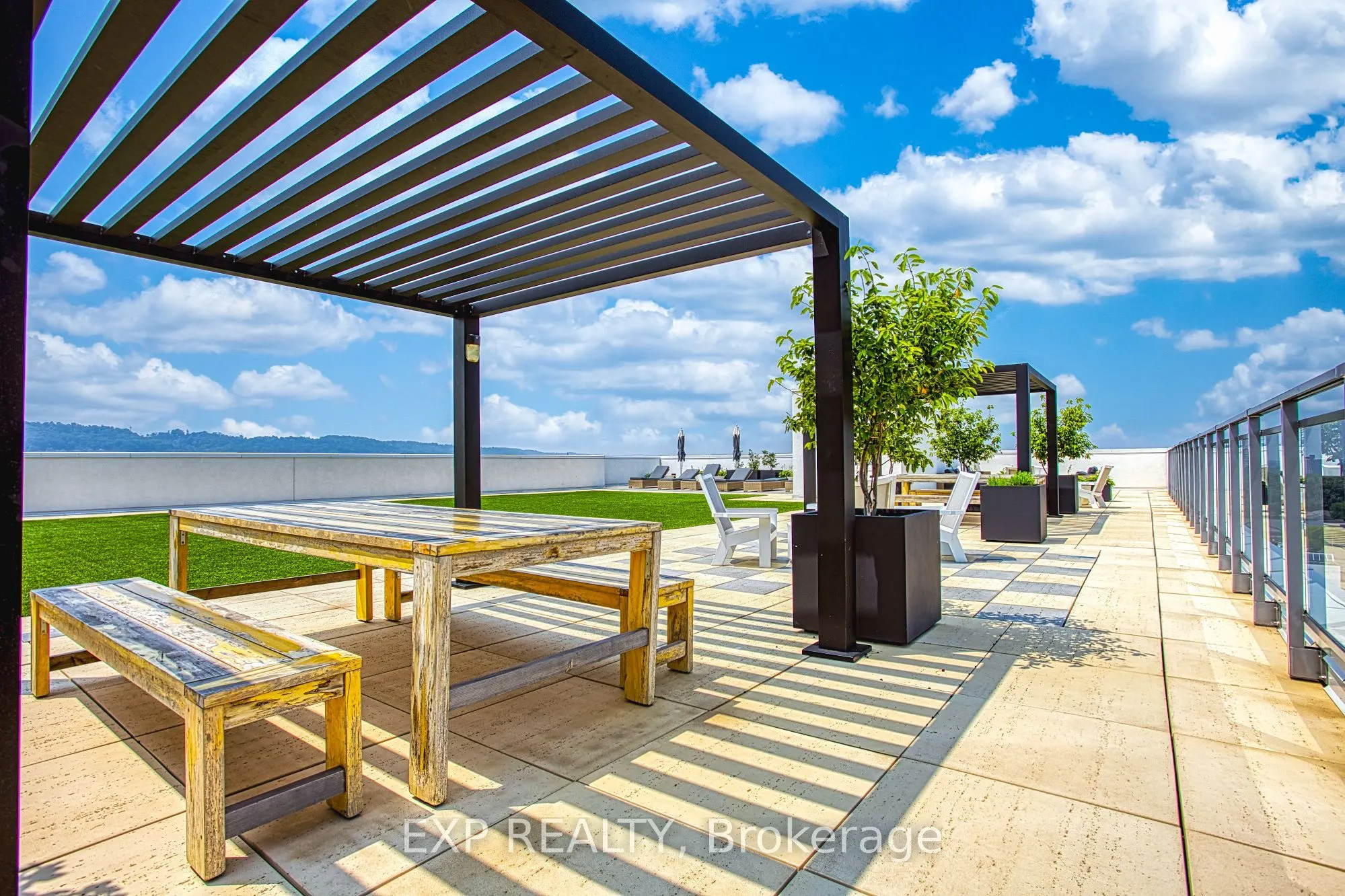 121 Highway 8, #215
