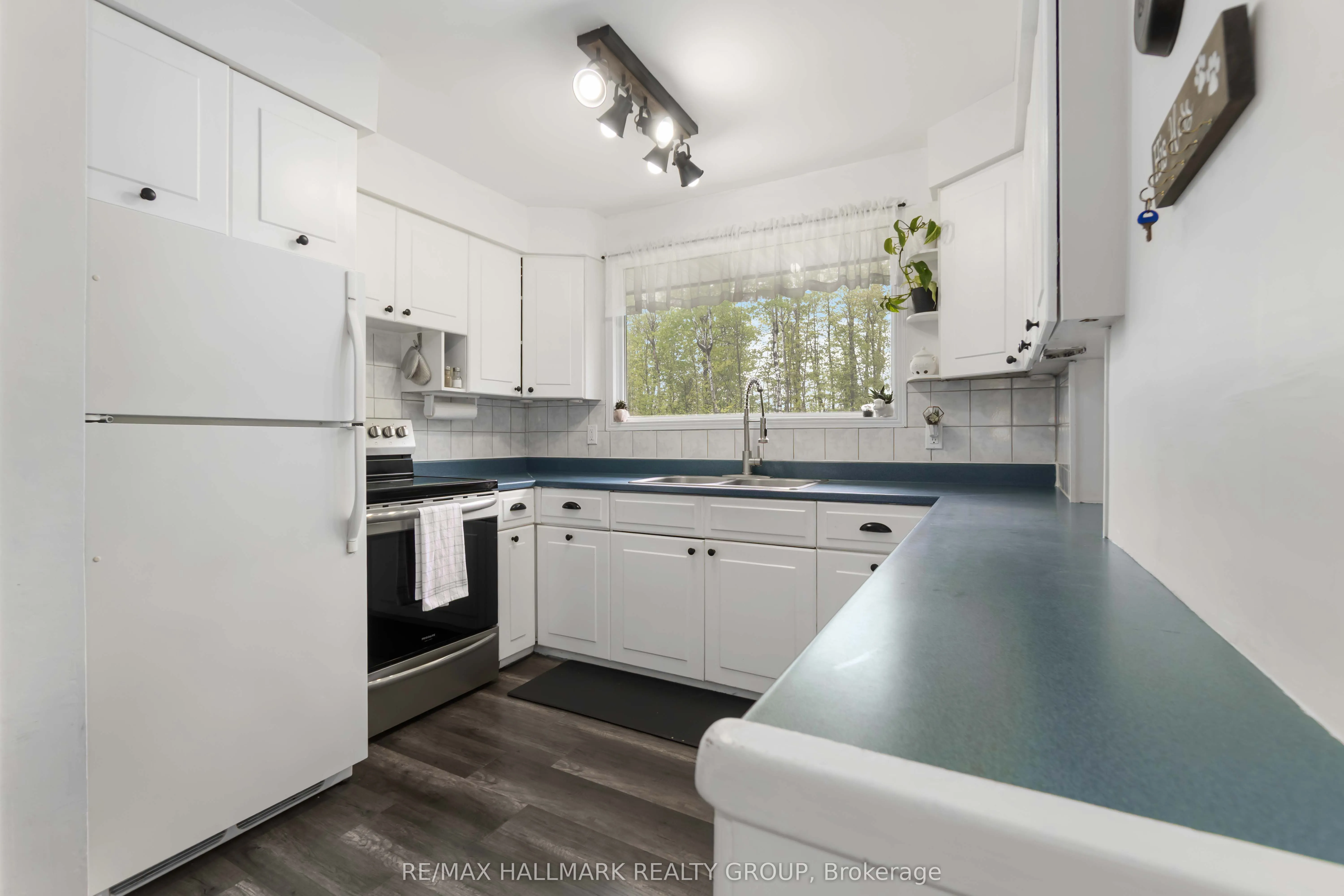2088 BURNSTOWN Road