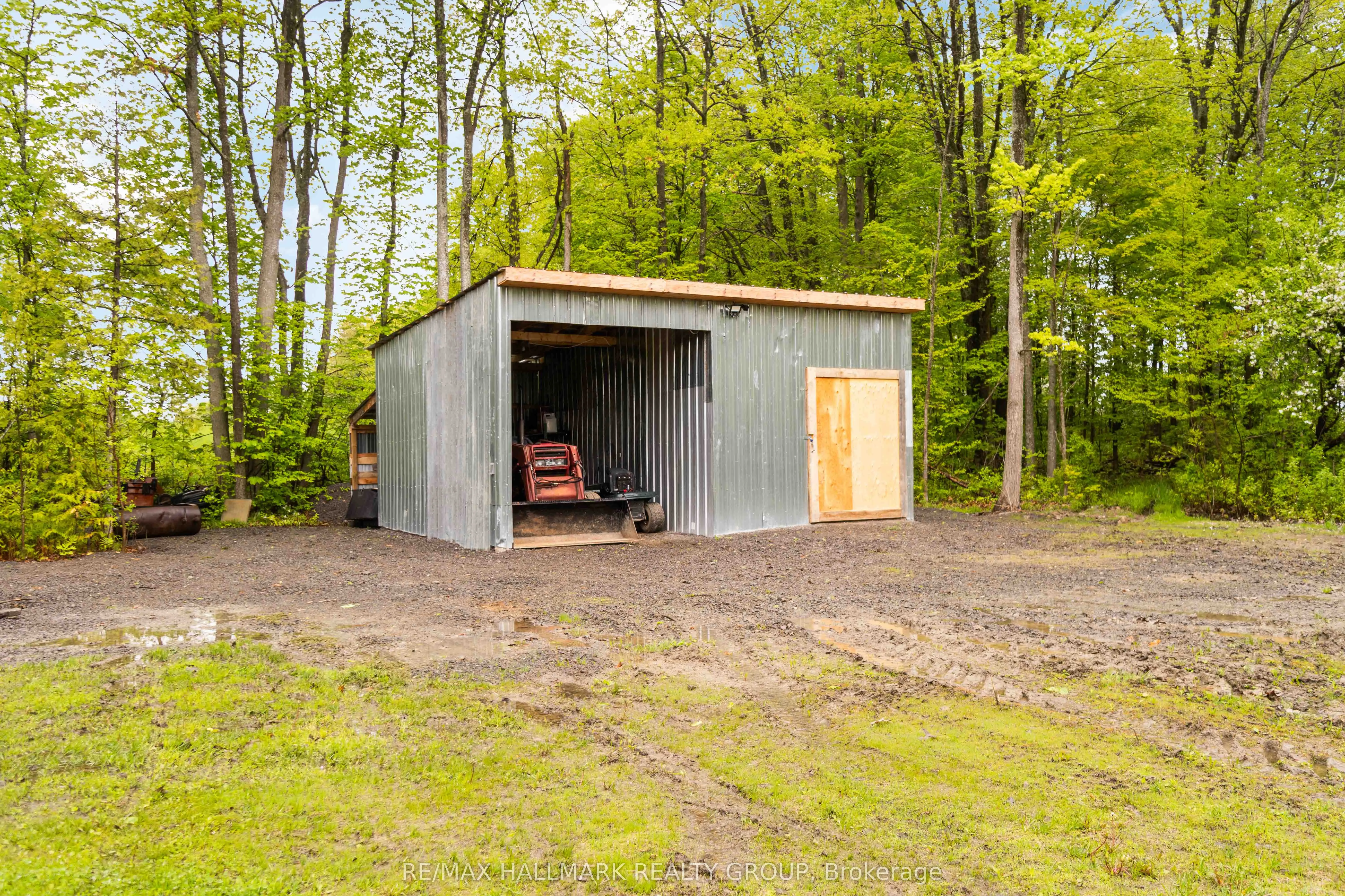 2088 BURNSTOWN Road