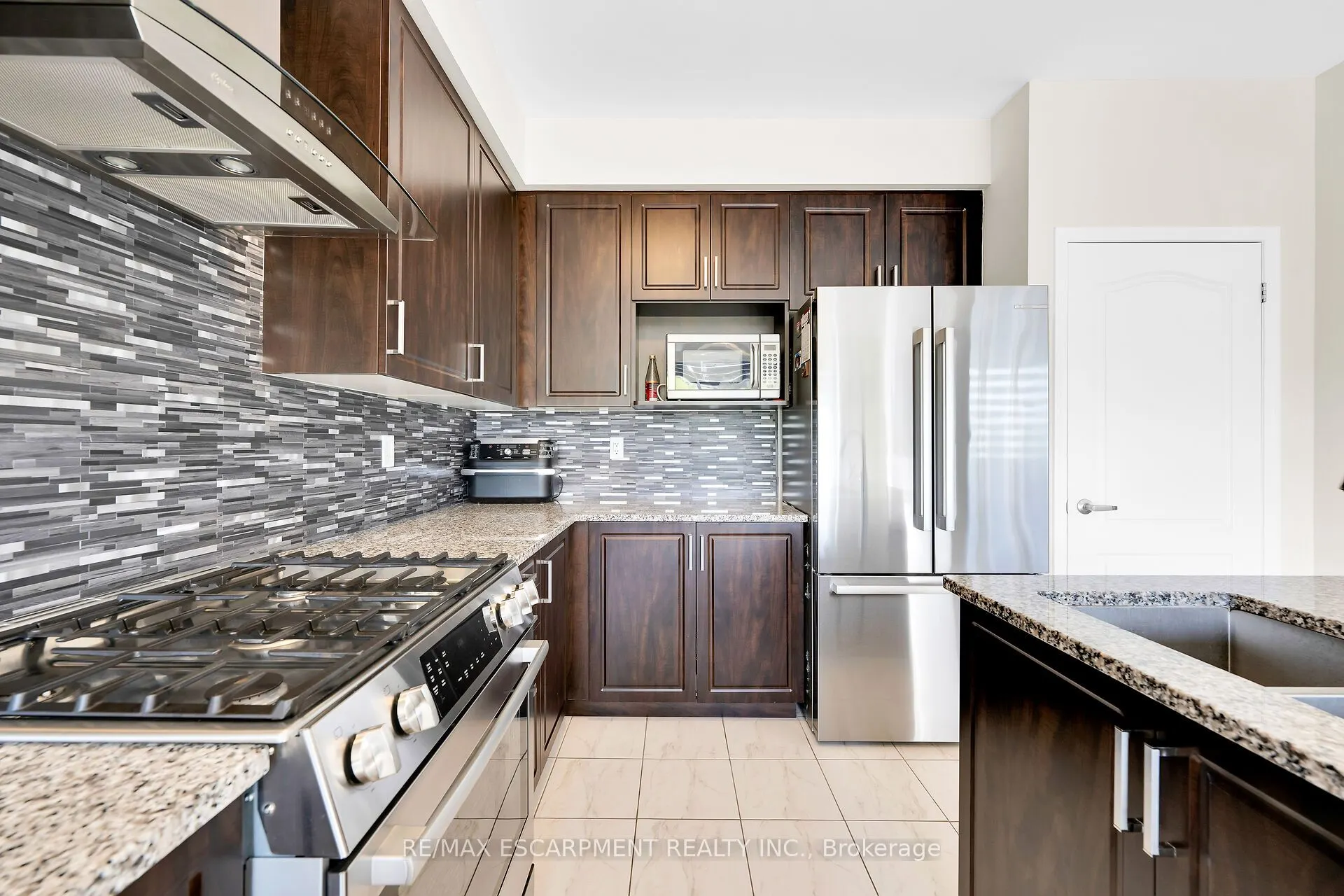 12 Midhurst Heights