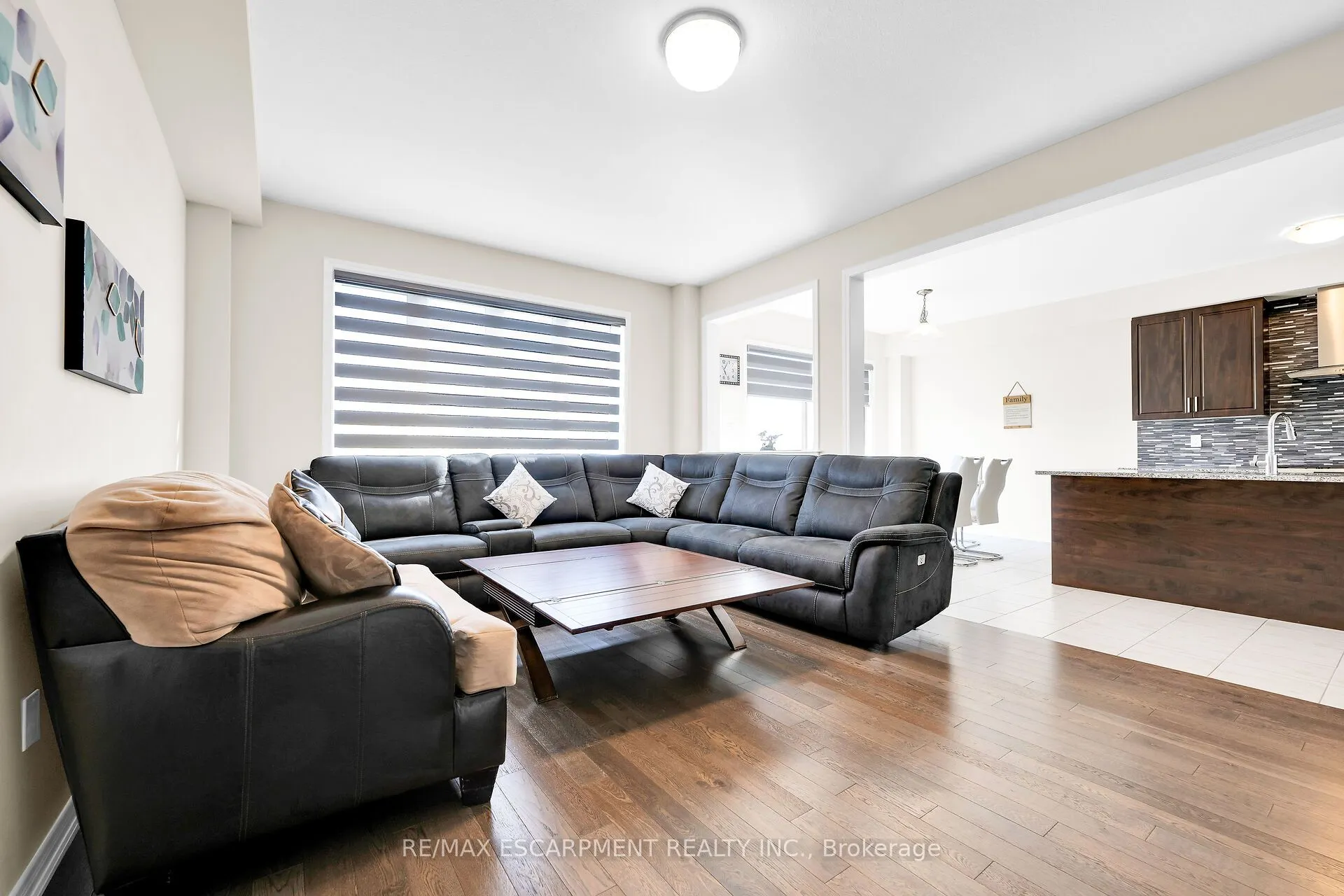 12 Midhurst Heights