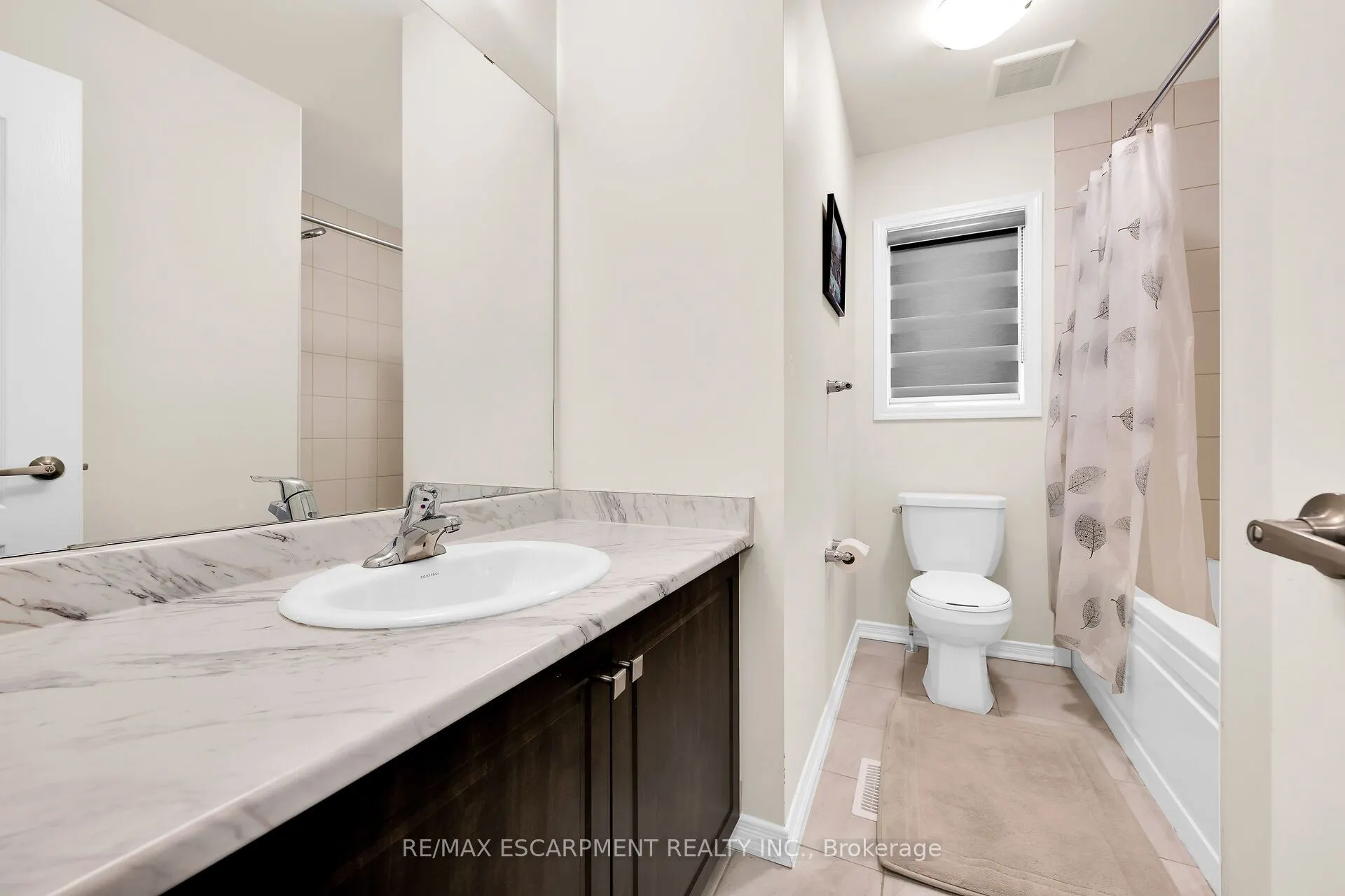 12 Midhurst Heights