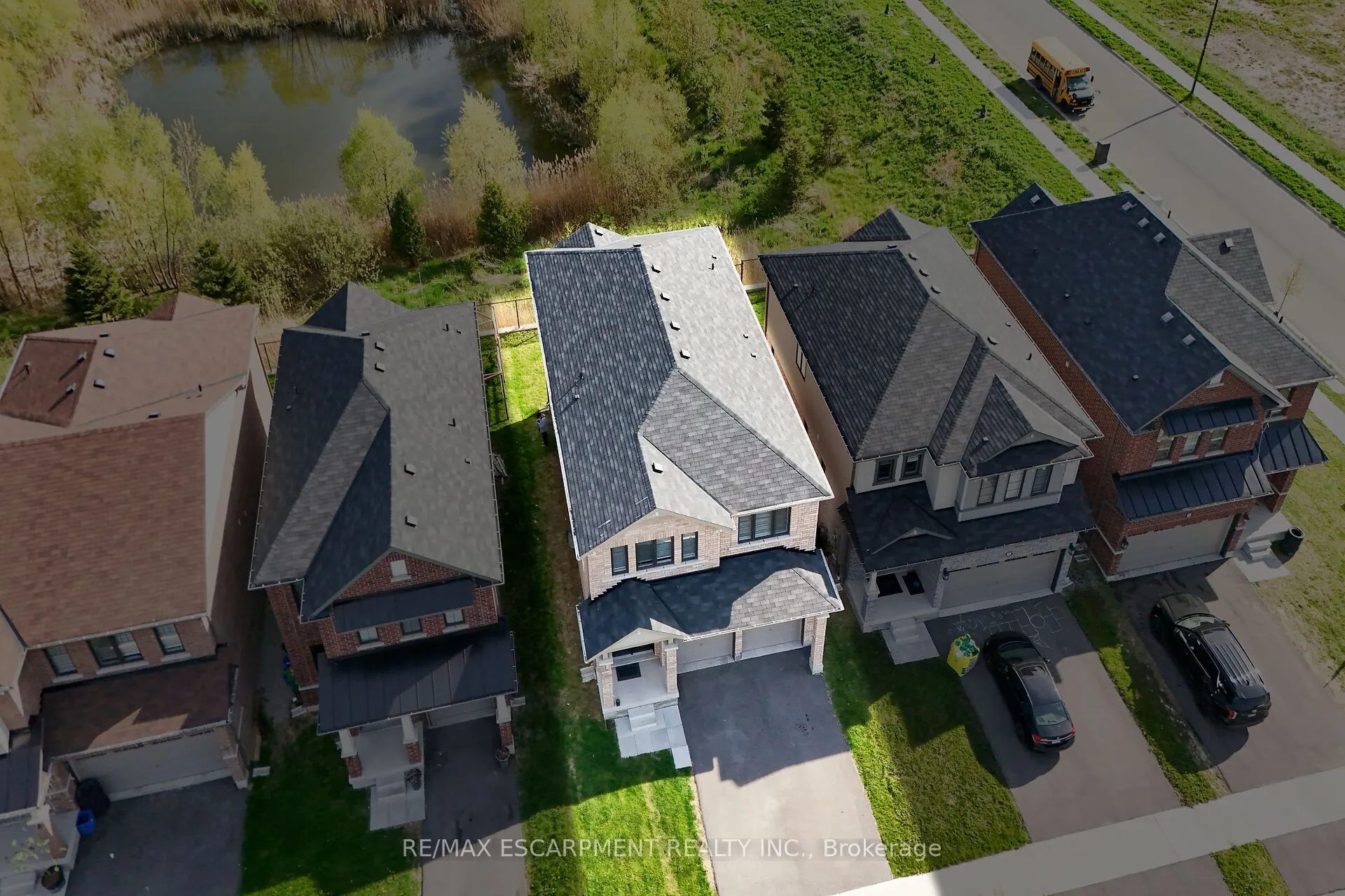 12 Midhurst Heights