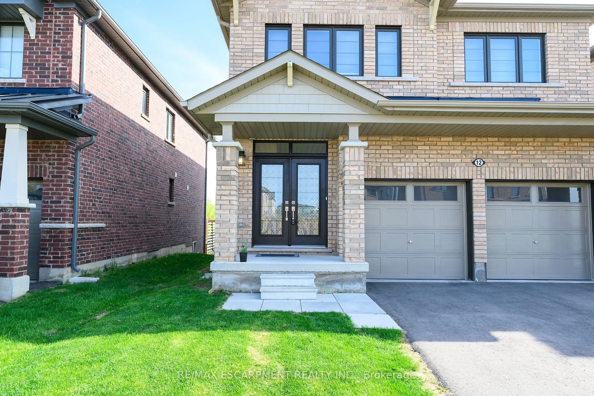 12 Midhurst Heights