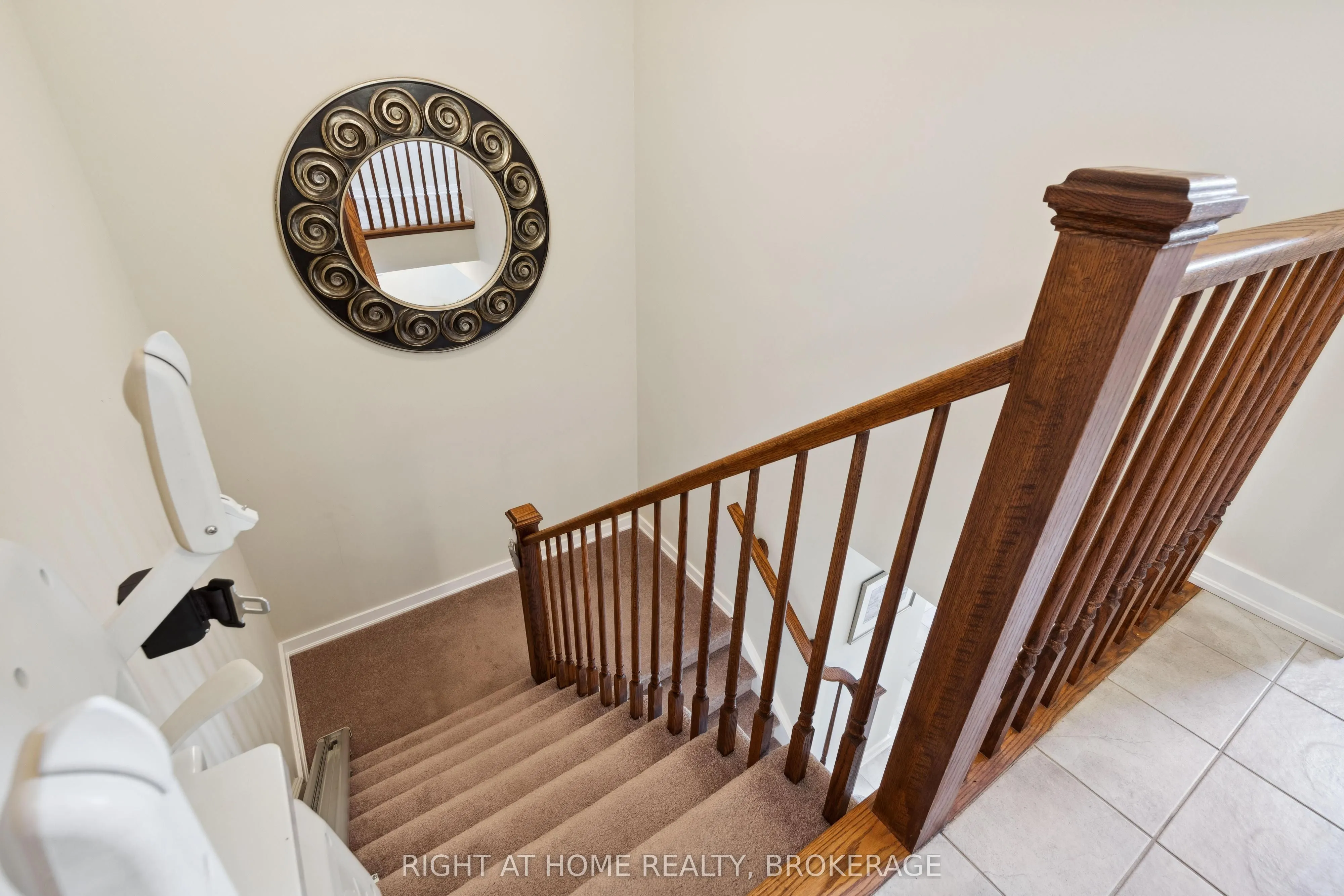 2880 King Street, #Unit 17