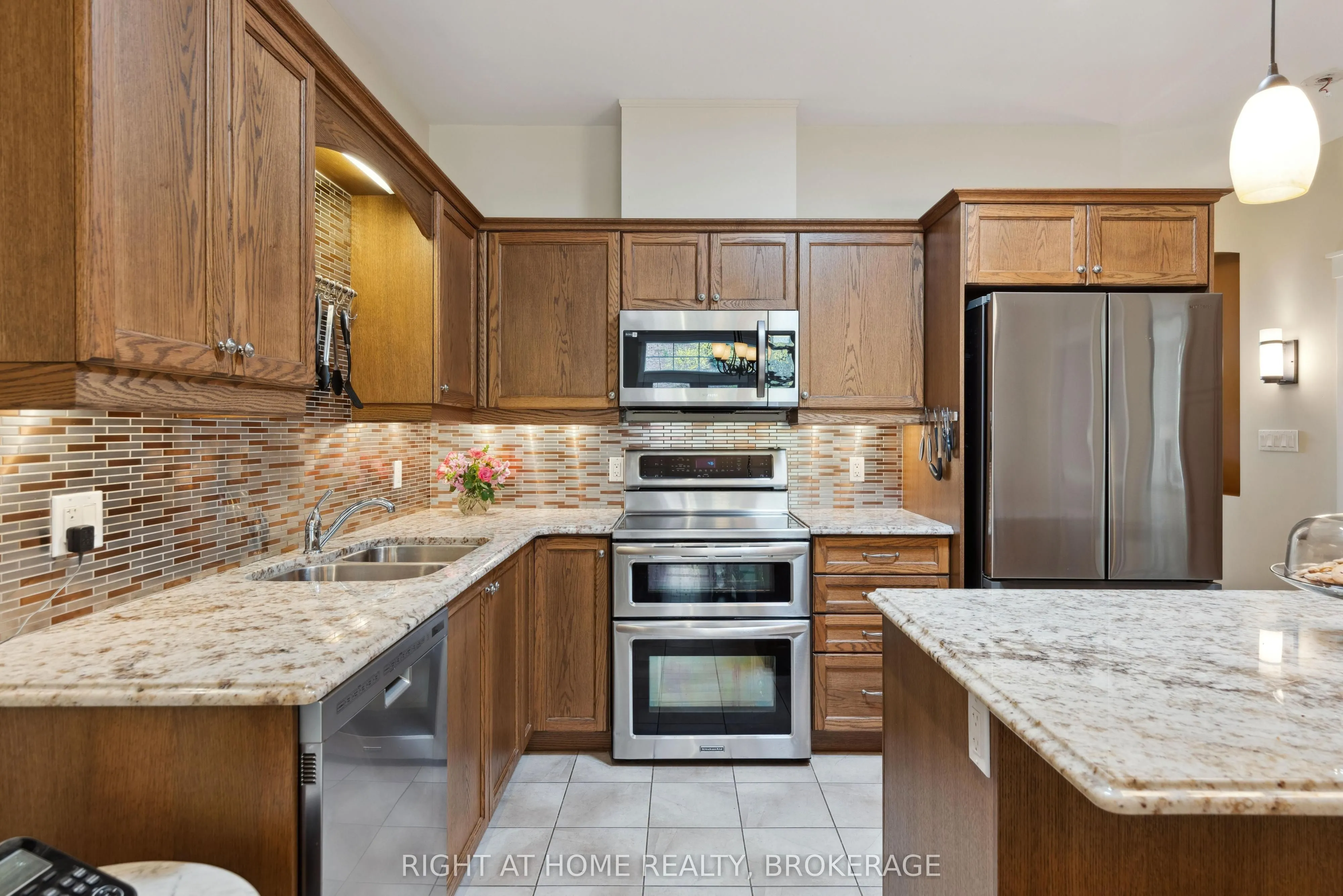 2880 King Street, #Unit 17