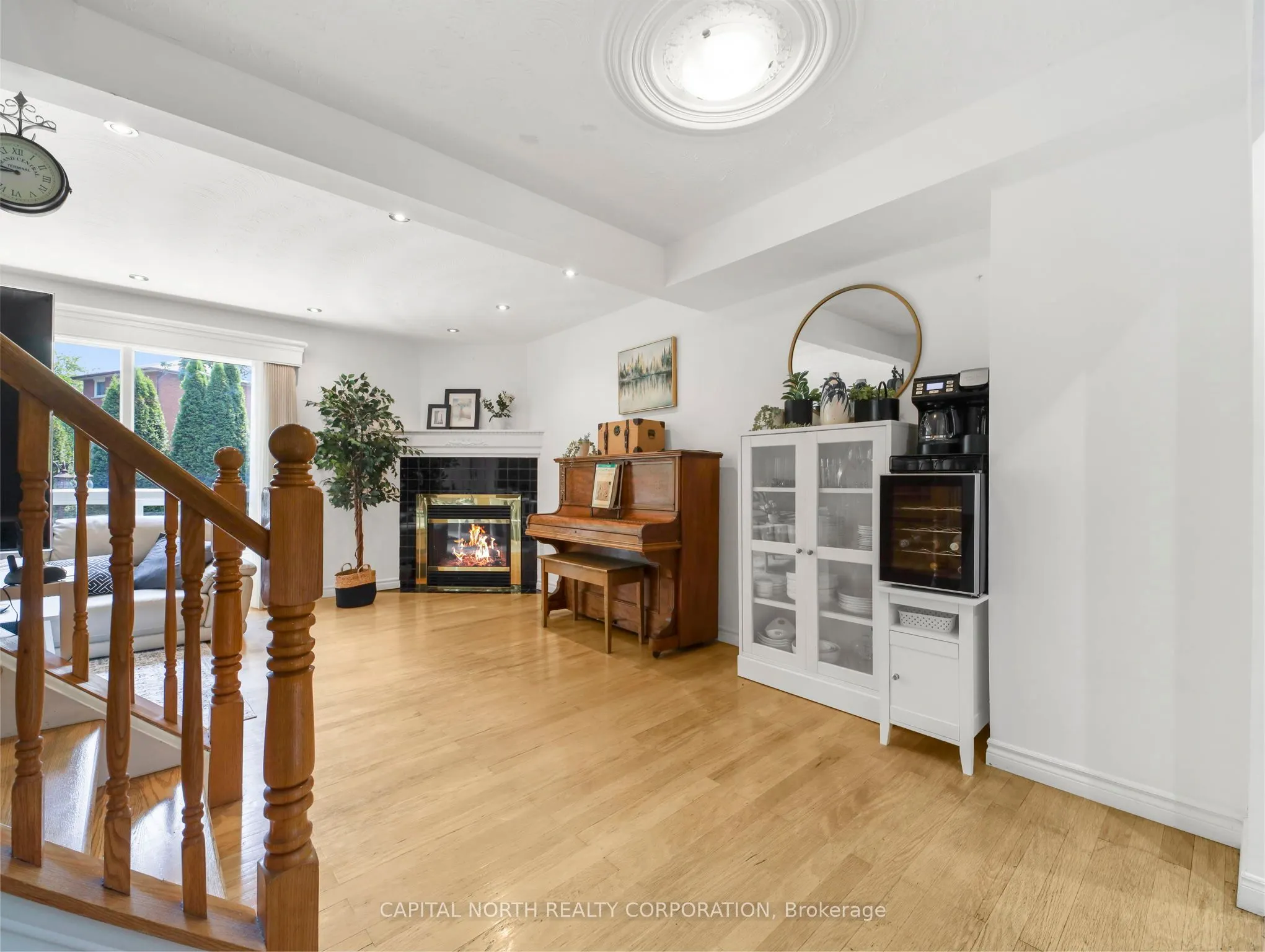 618 Barton Street, #9