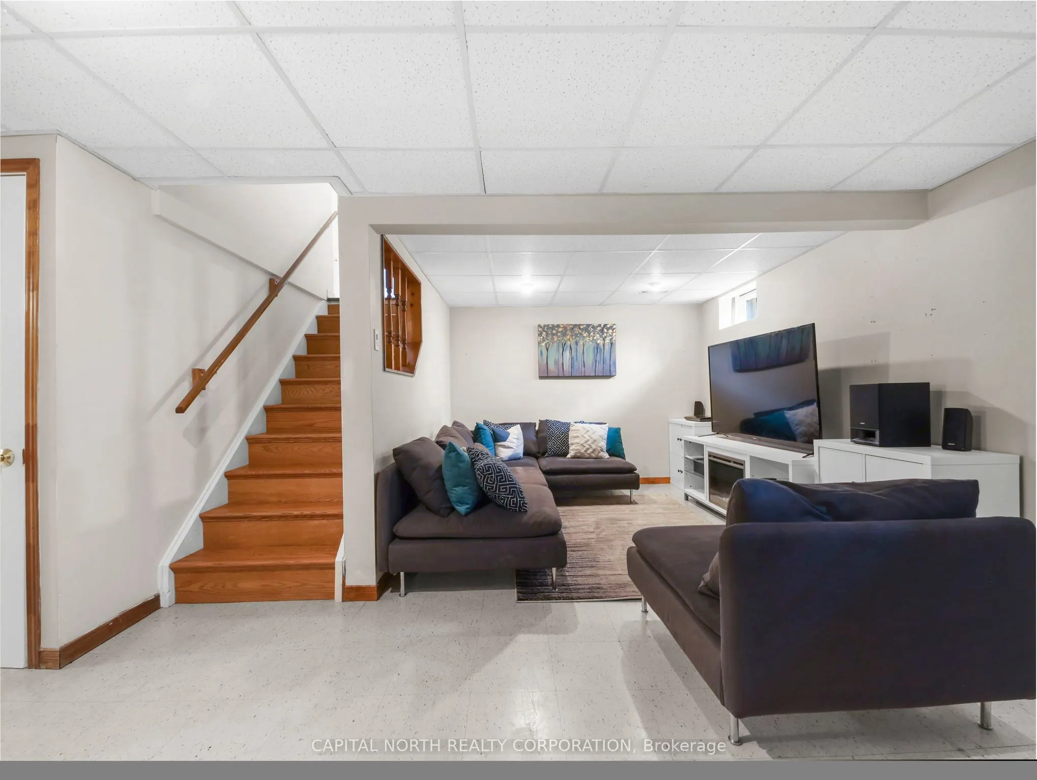 618 Barton Street, #9